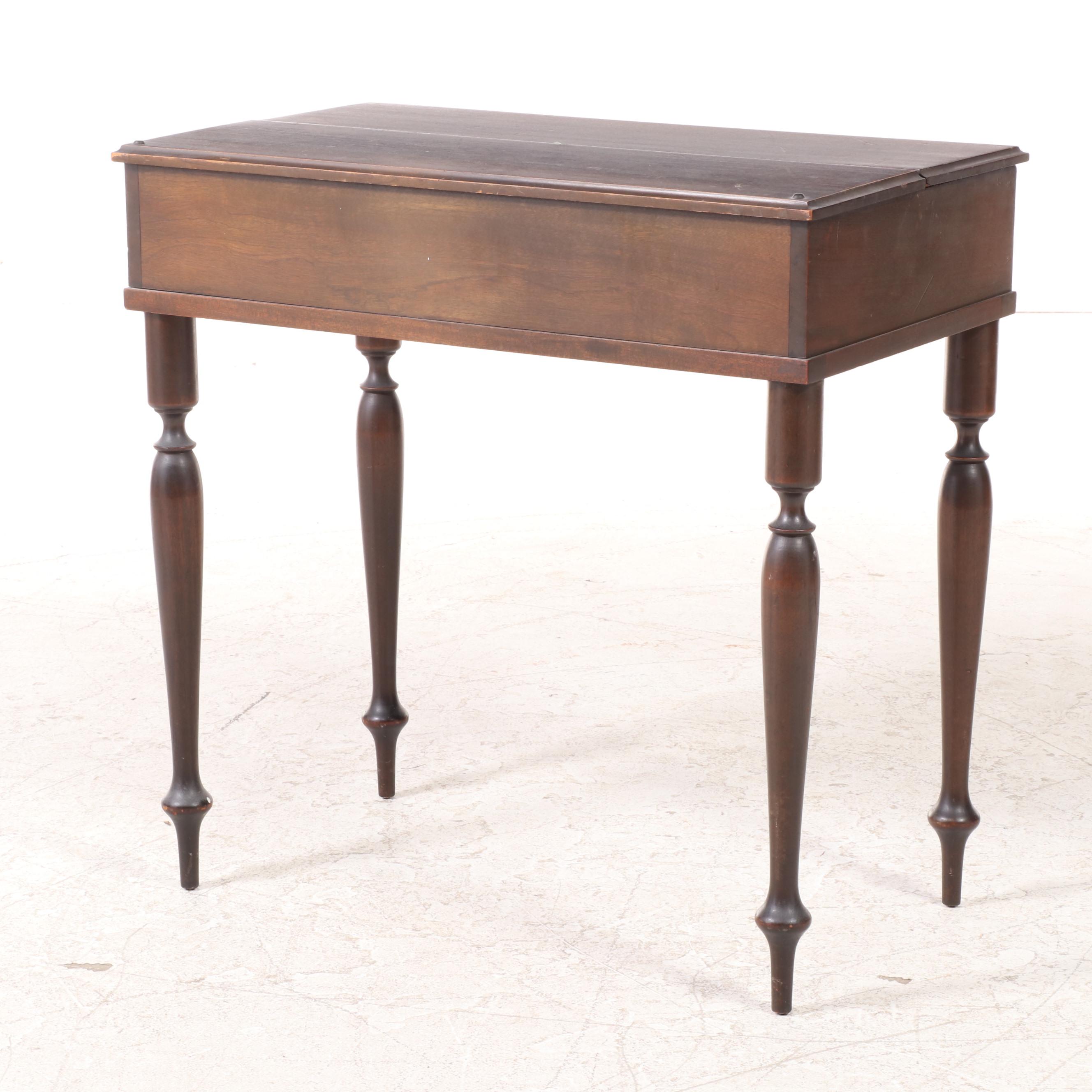 Colonial Mfg. Co. Federal Style Mahogany Spinet Desk, Early 20th Century