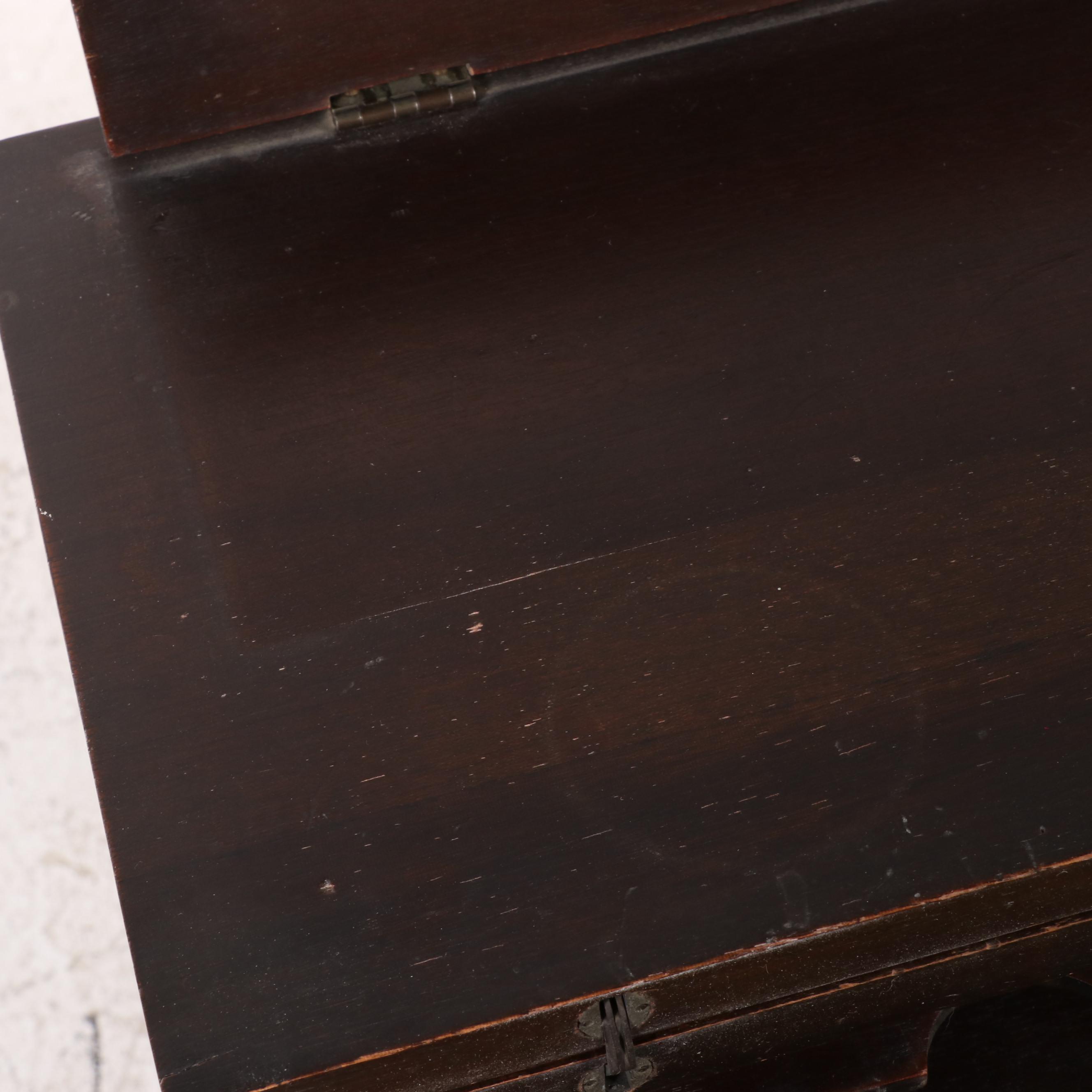 Colonial Mfg. Co. Federal Style Mahogany Spinet Desk, Early 20th Century