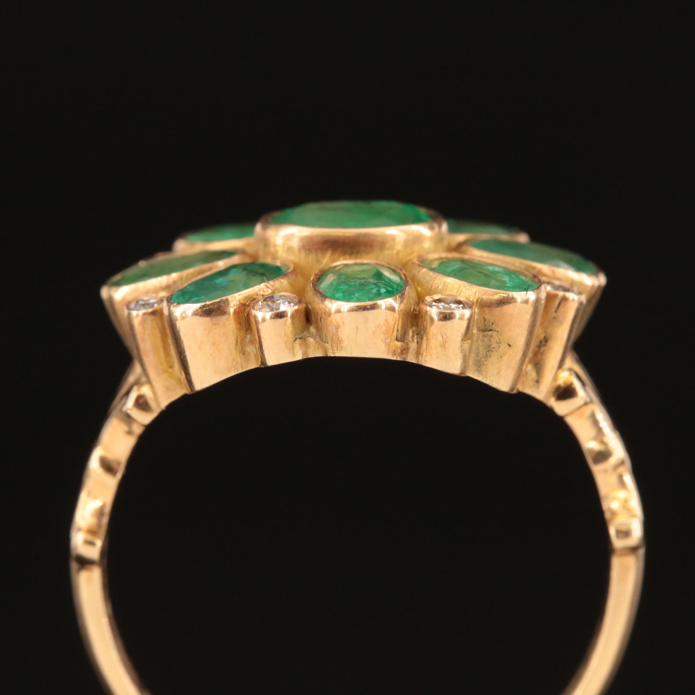18K Emerald and Diamond Flower Ring