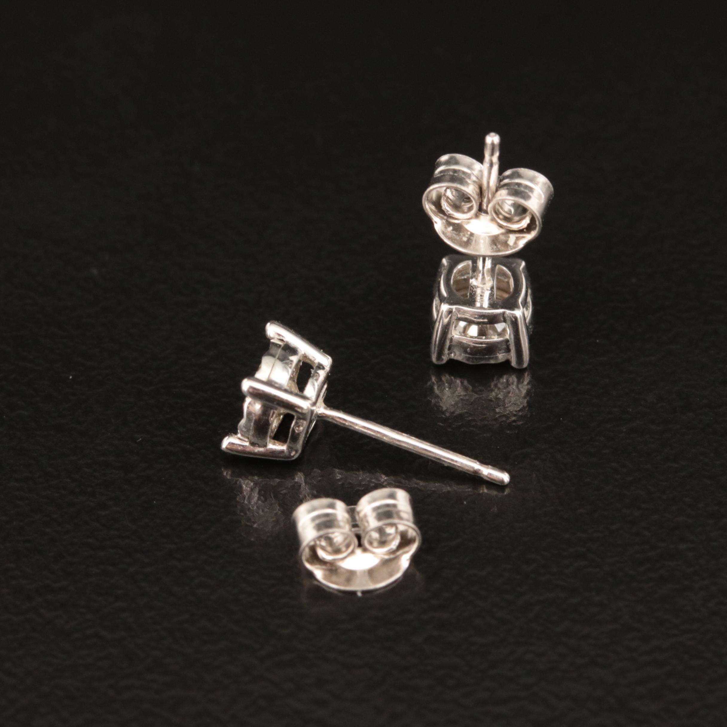 10K 0.60 CTW Diamond Stud Earrings