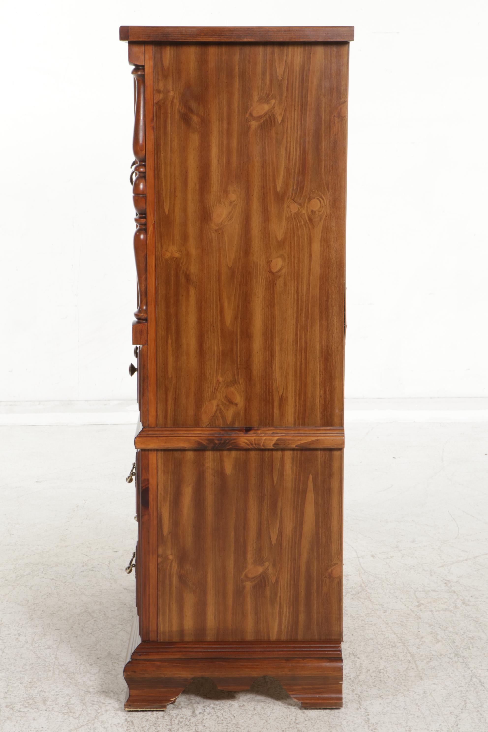 Broyhill Pine Chest of Drawers, Late 20th Century