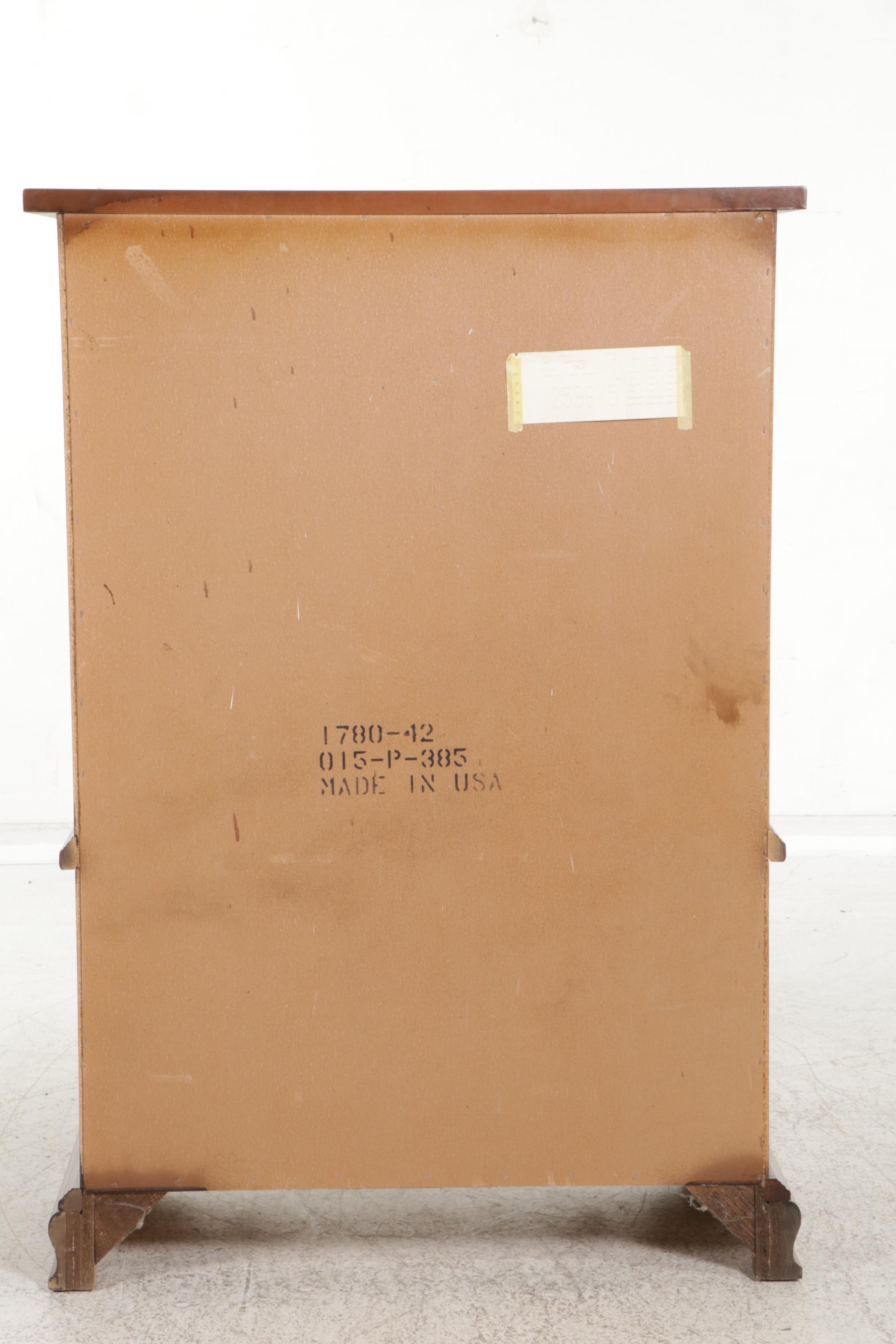 Broyhill Pine Chest of Drawers, Late 20th Century