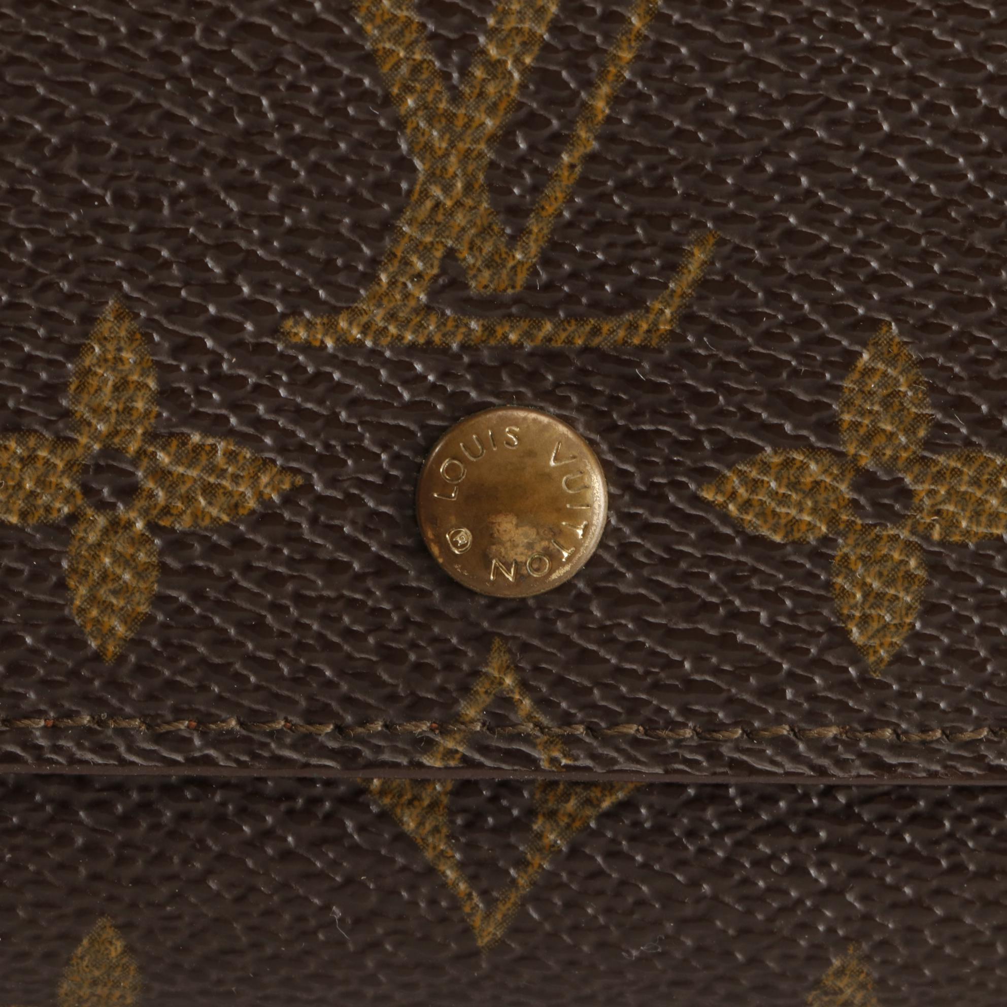 Louis Vuitton Coin Purse in Monogram Canvas