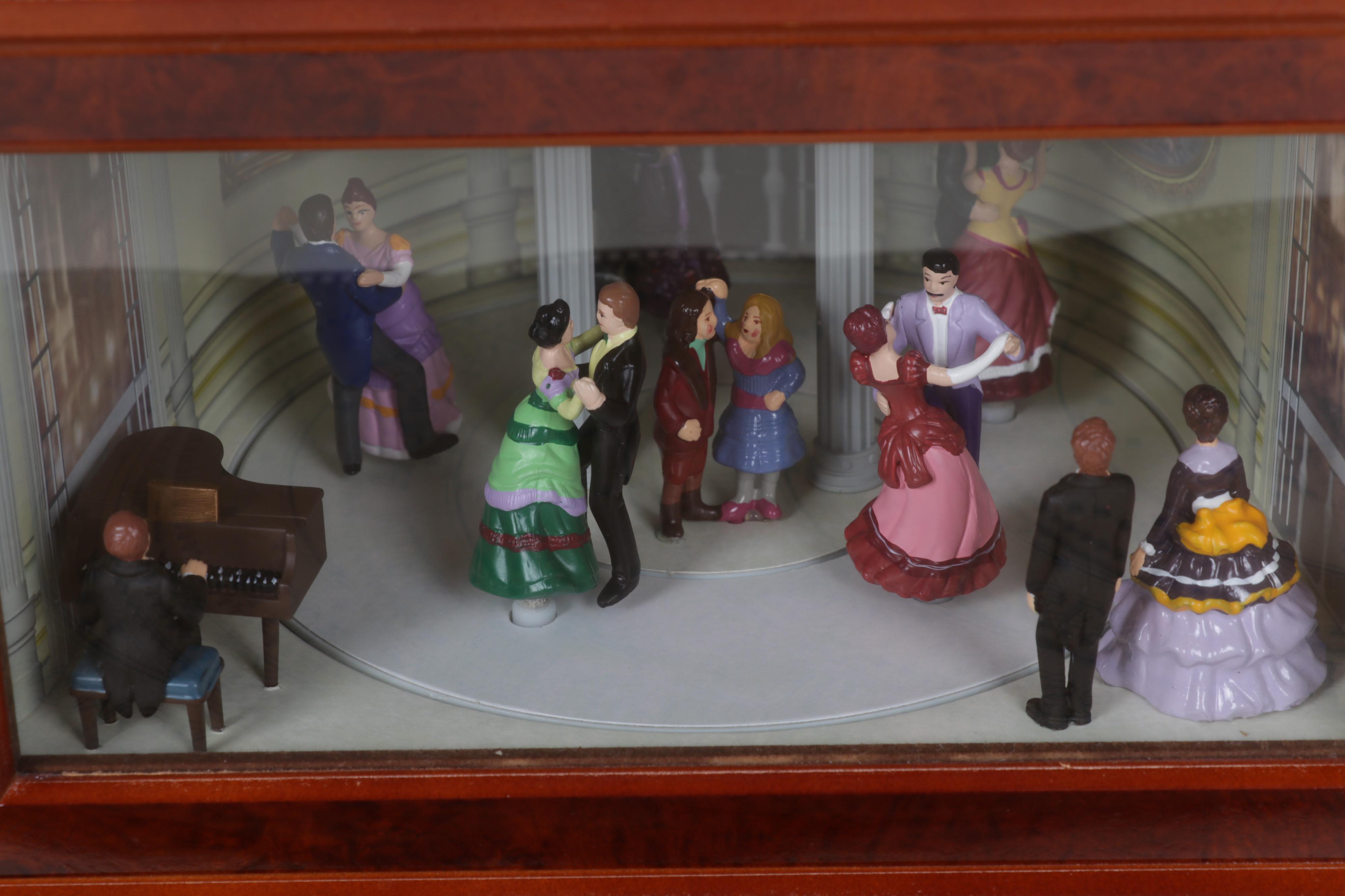 Mr. Christmas Symphonium with Other Christmas Décor