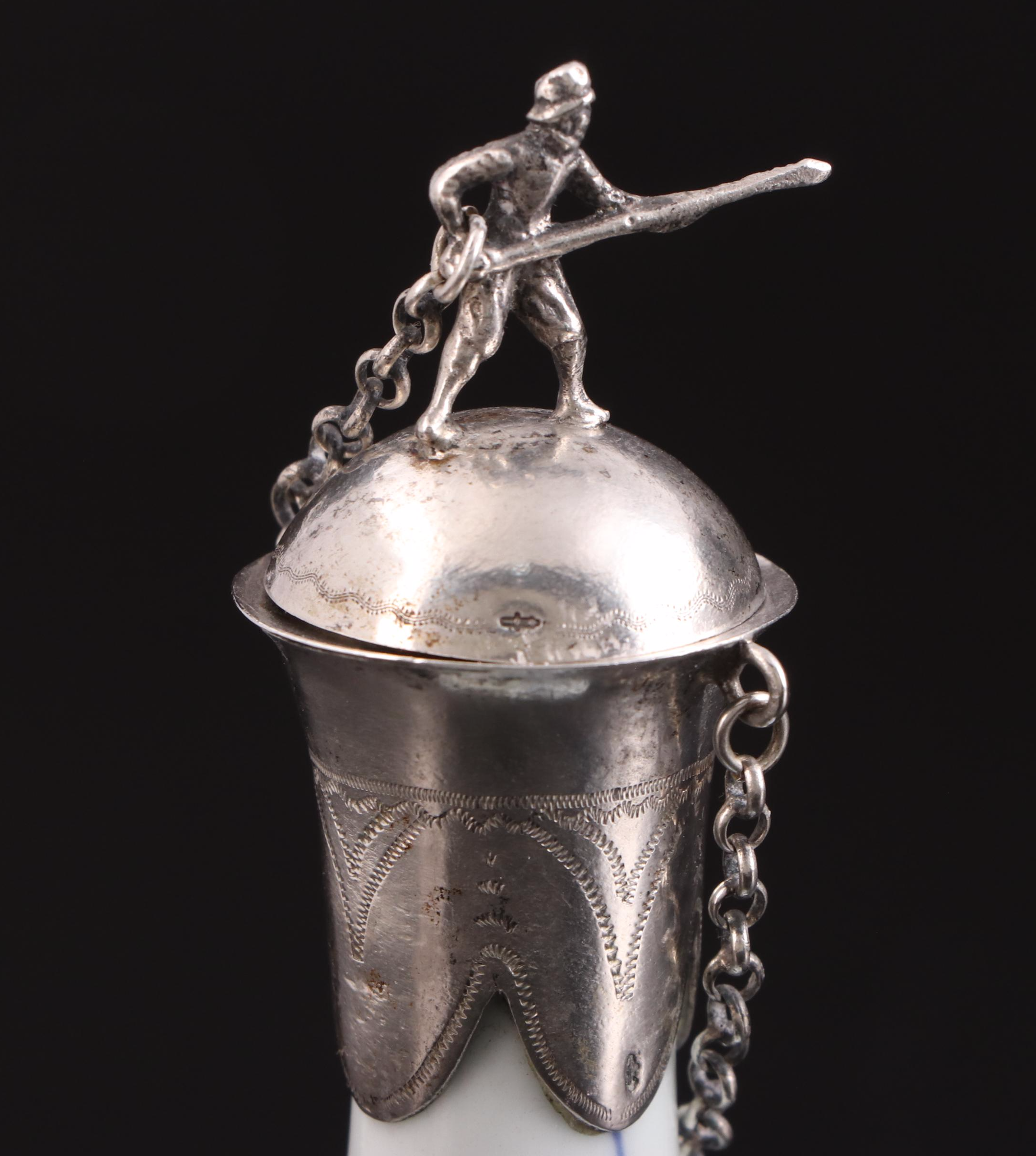 Dutch 800 Silver Mounted Chinese Blue and White Porcelain Bottle Vase, 19th C.