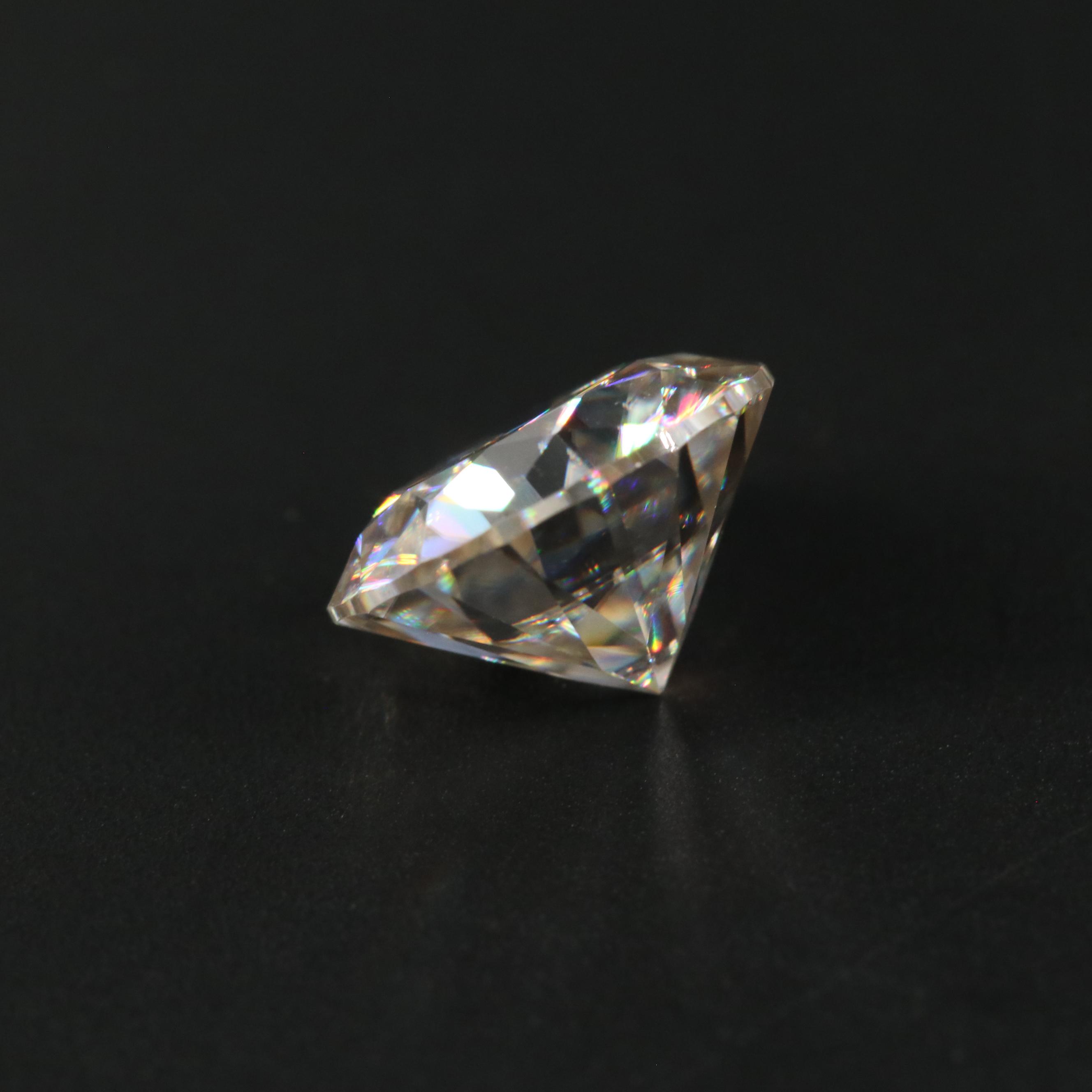 Loose 3.37 CT Moissanite