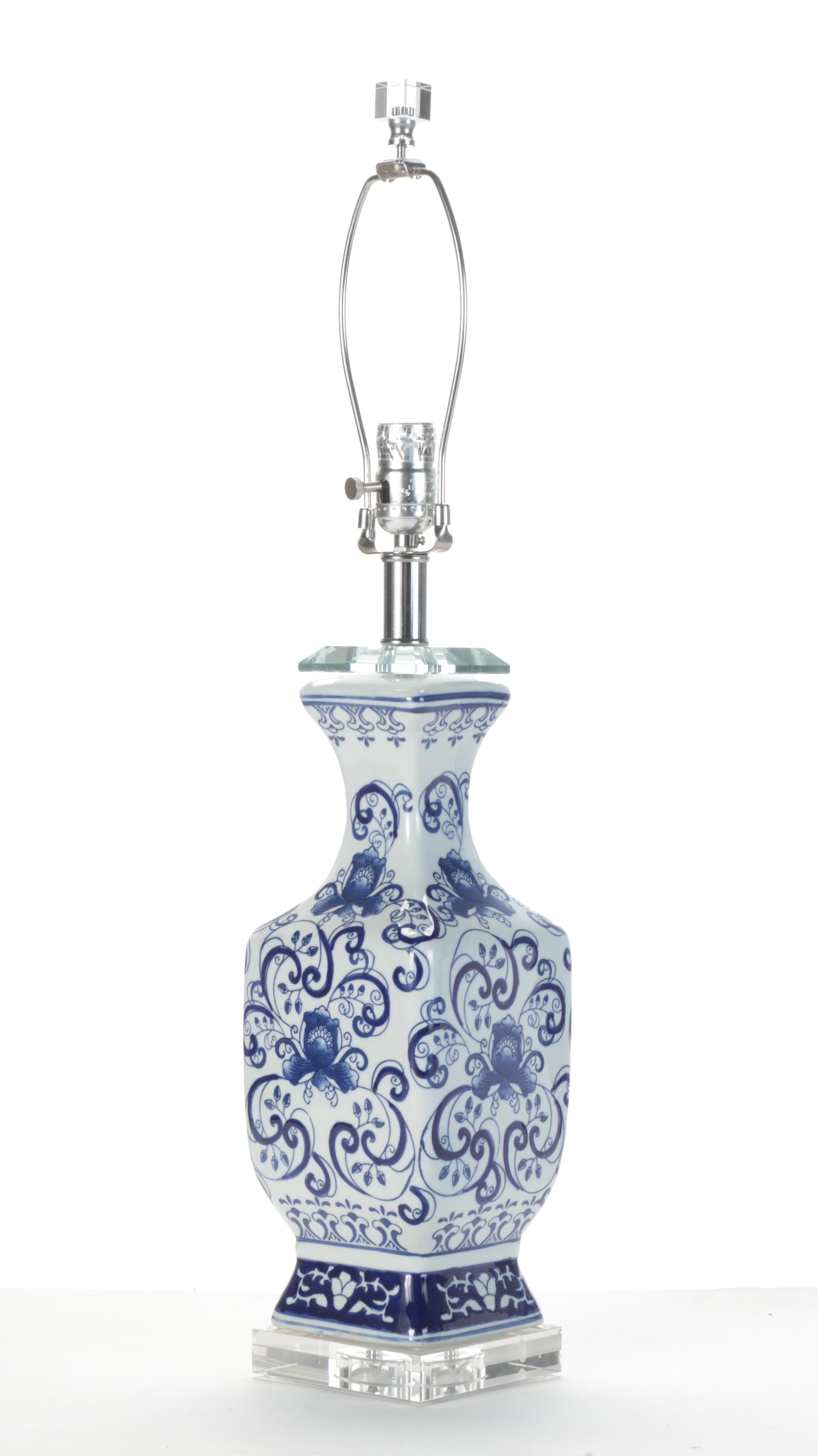 Chinese Blue and White Porcelain and Glass Table Lamp, Contemporary