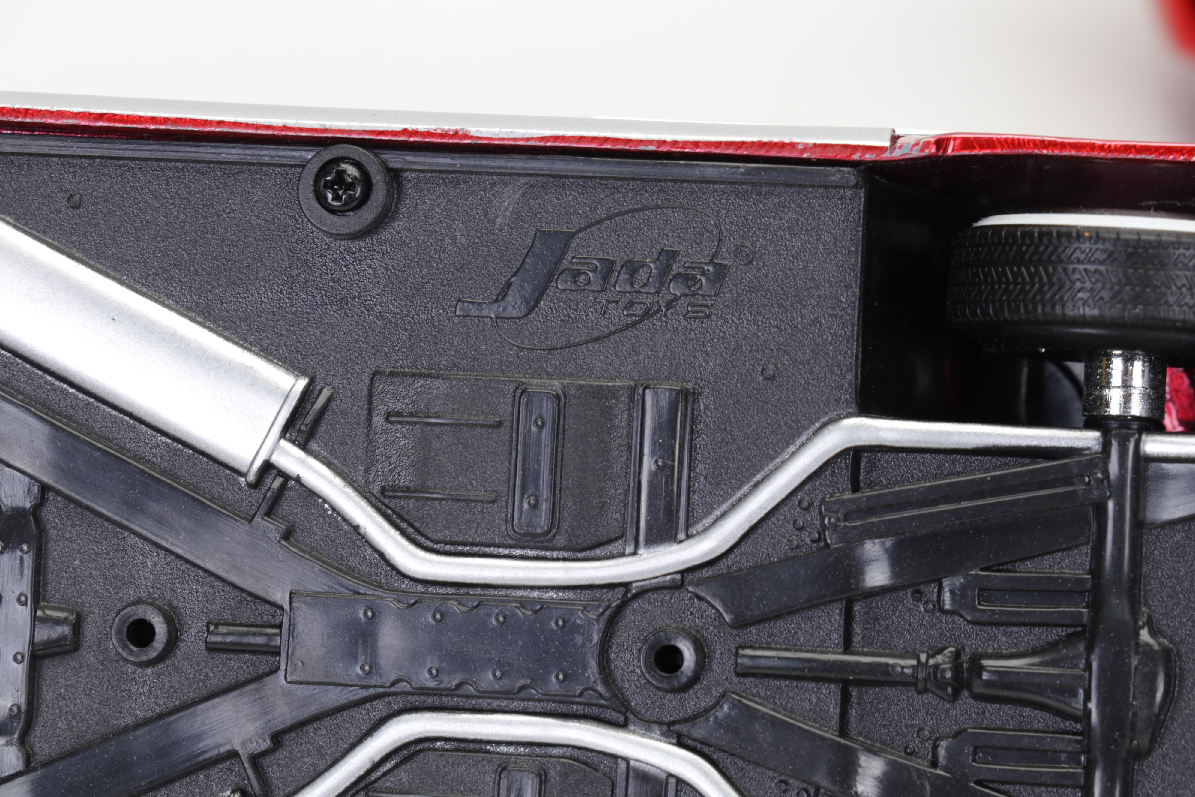 Danbury Mint, Road Legends and More Diecast Metal Classic Cars