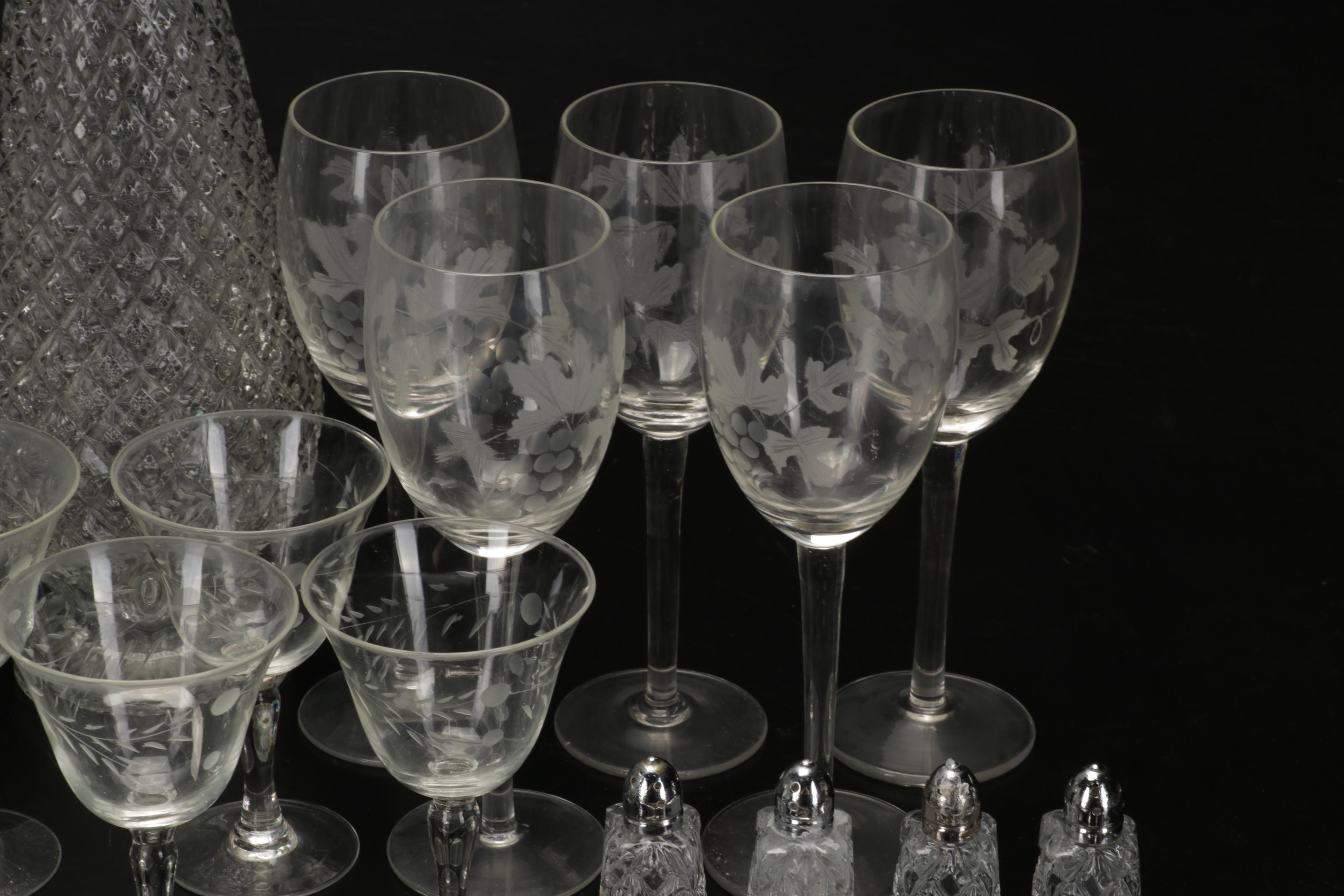 Oneida "Mozart" Flatware with Glass Stemware and Decanter