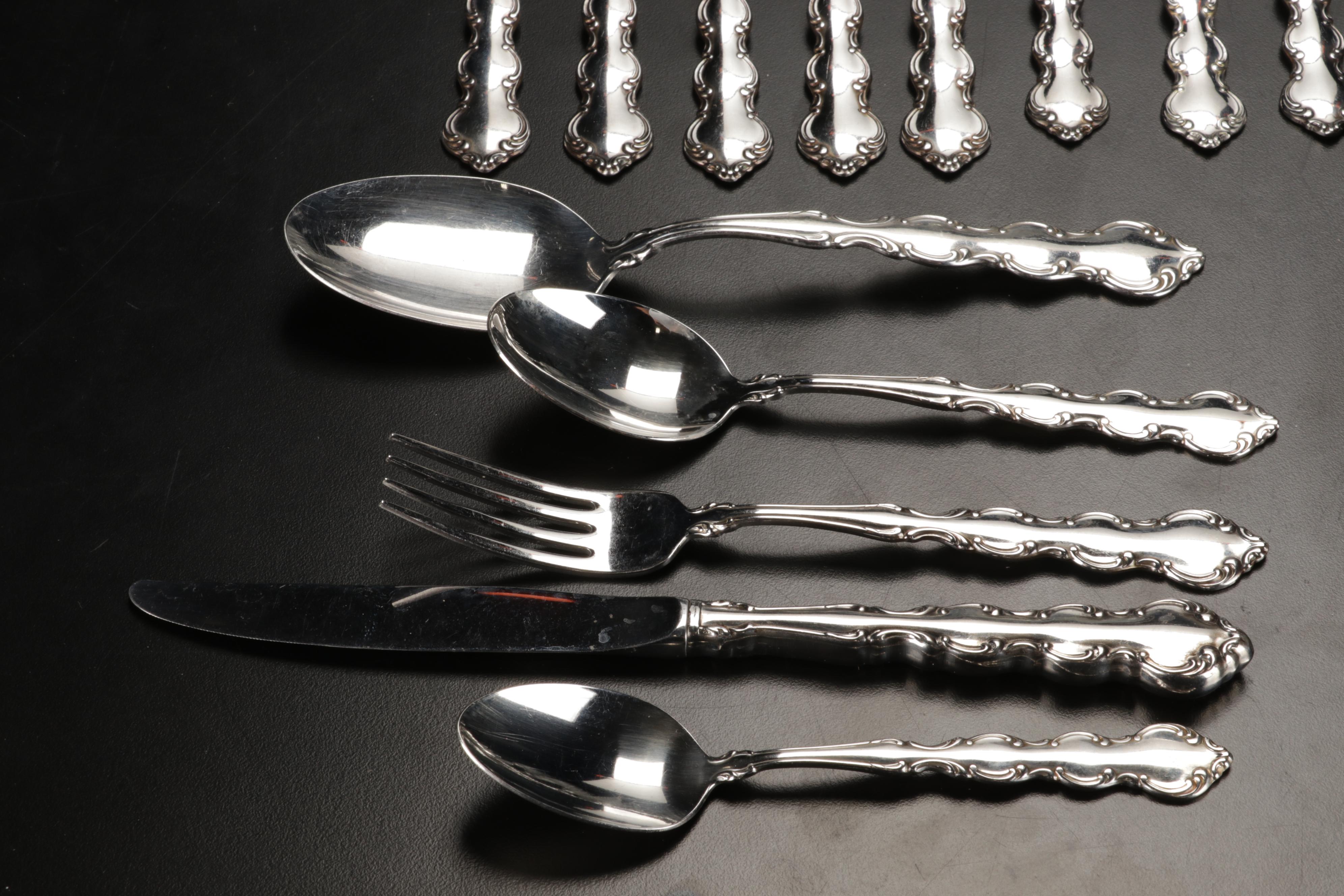 Oneida "Mozart" Flatware with Glass Stemware and Decanter