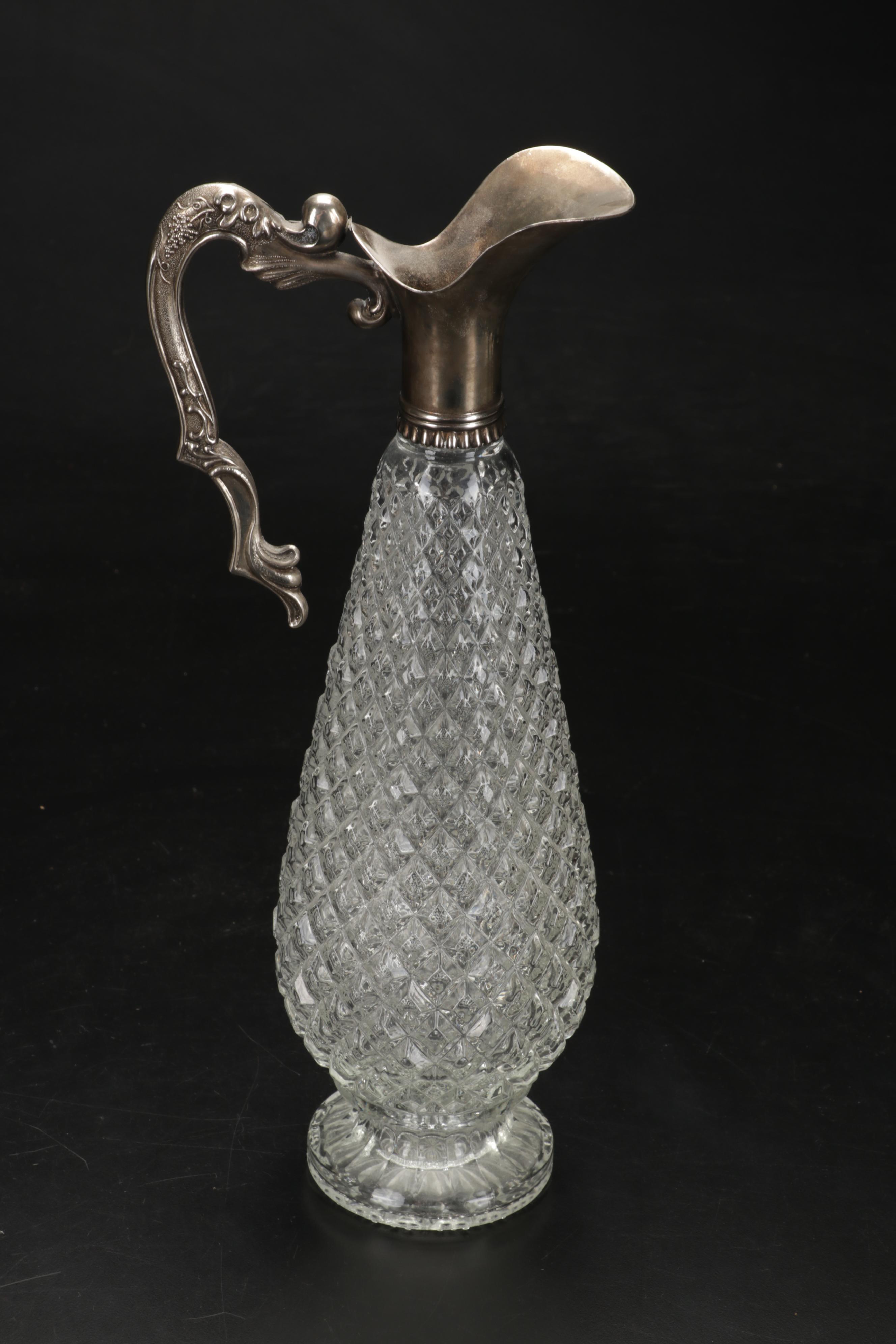 Oneida "Mozart" Flatware with Glass Stemware and Decanter