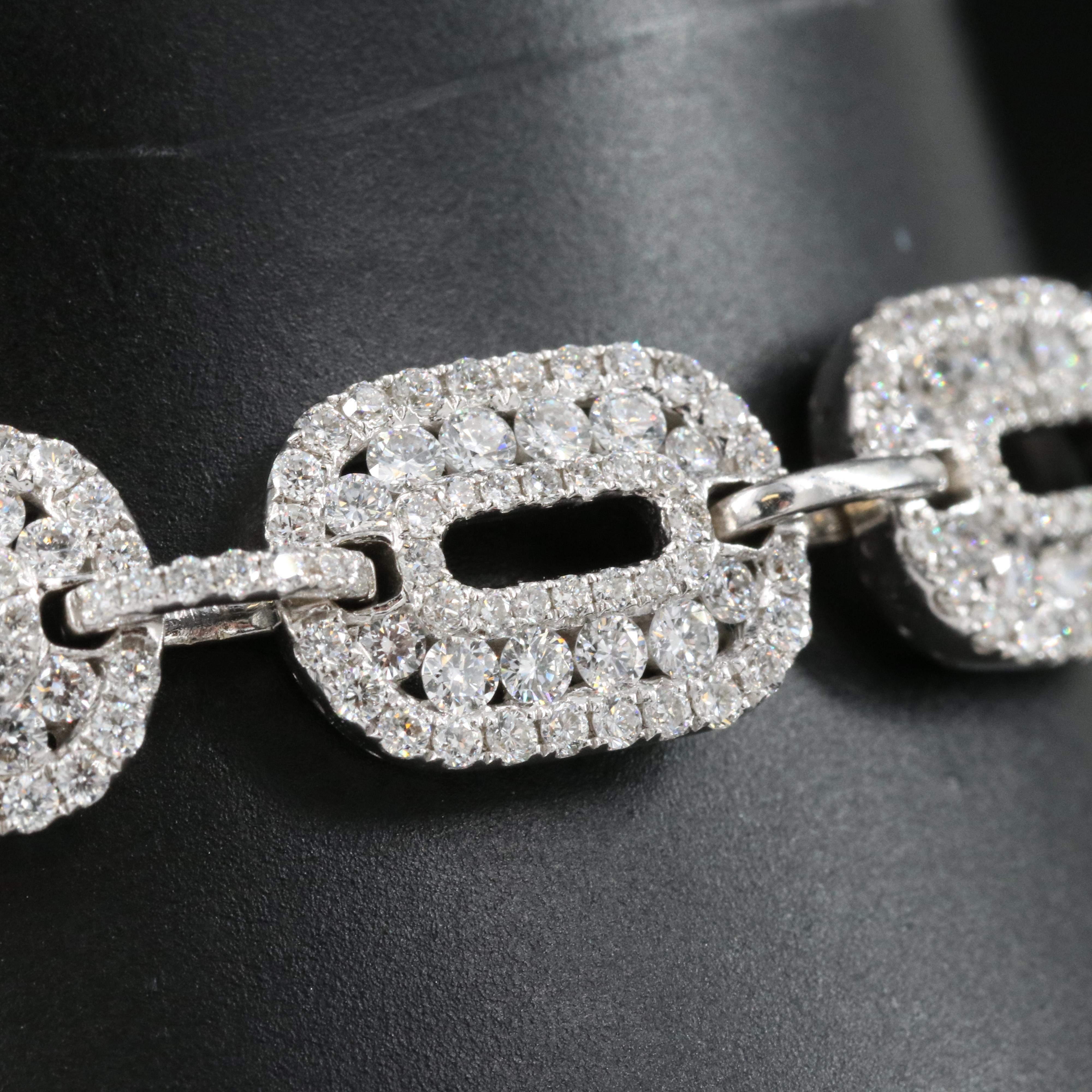 Gregg Ruth 18K 6.00 CTW Diamond Rectangle Link Bracelet