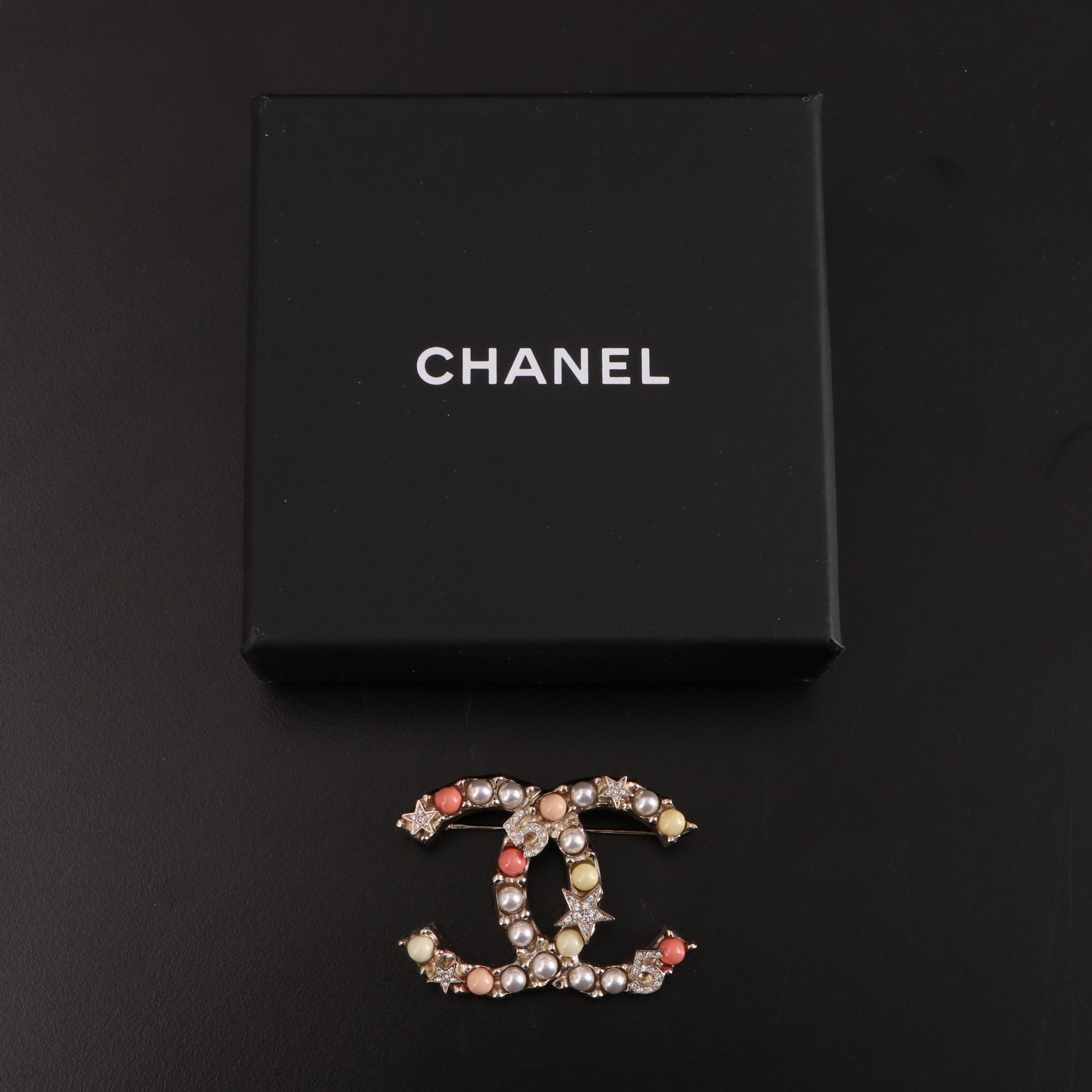 Chanel CC Crystal and Faux Pearl Embellished Star Brooch with Box