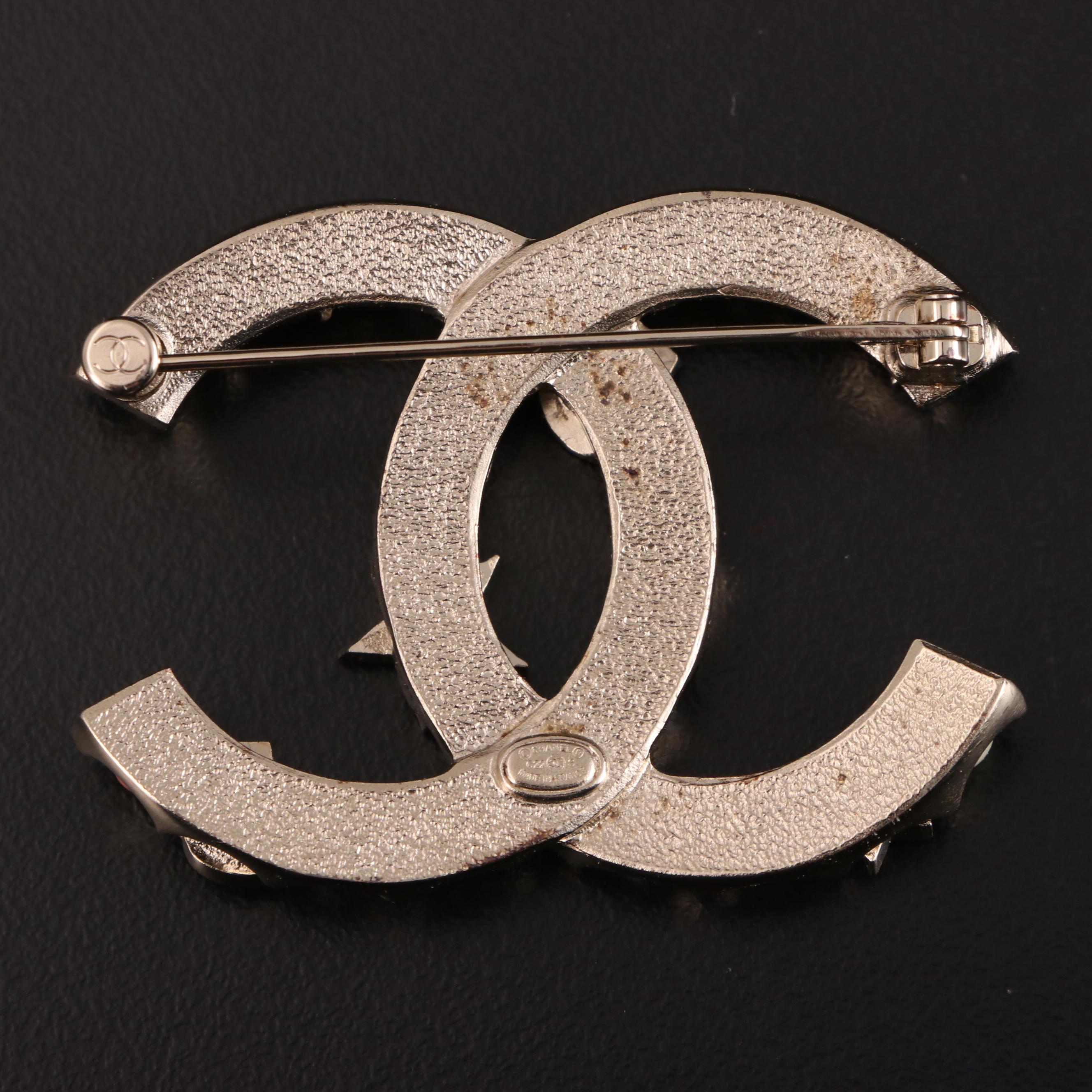 Chanel CC Crystal and Faux Pearl Embellished Star Brooch with Box