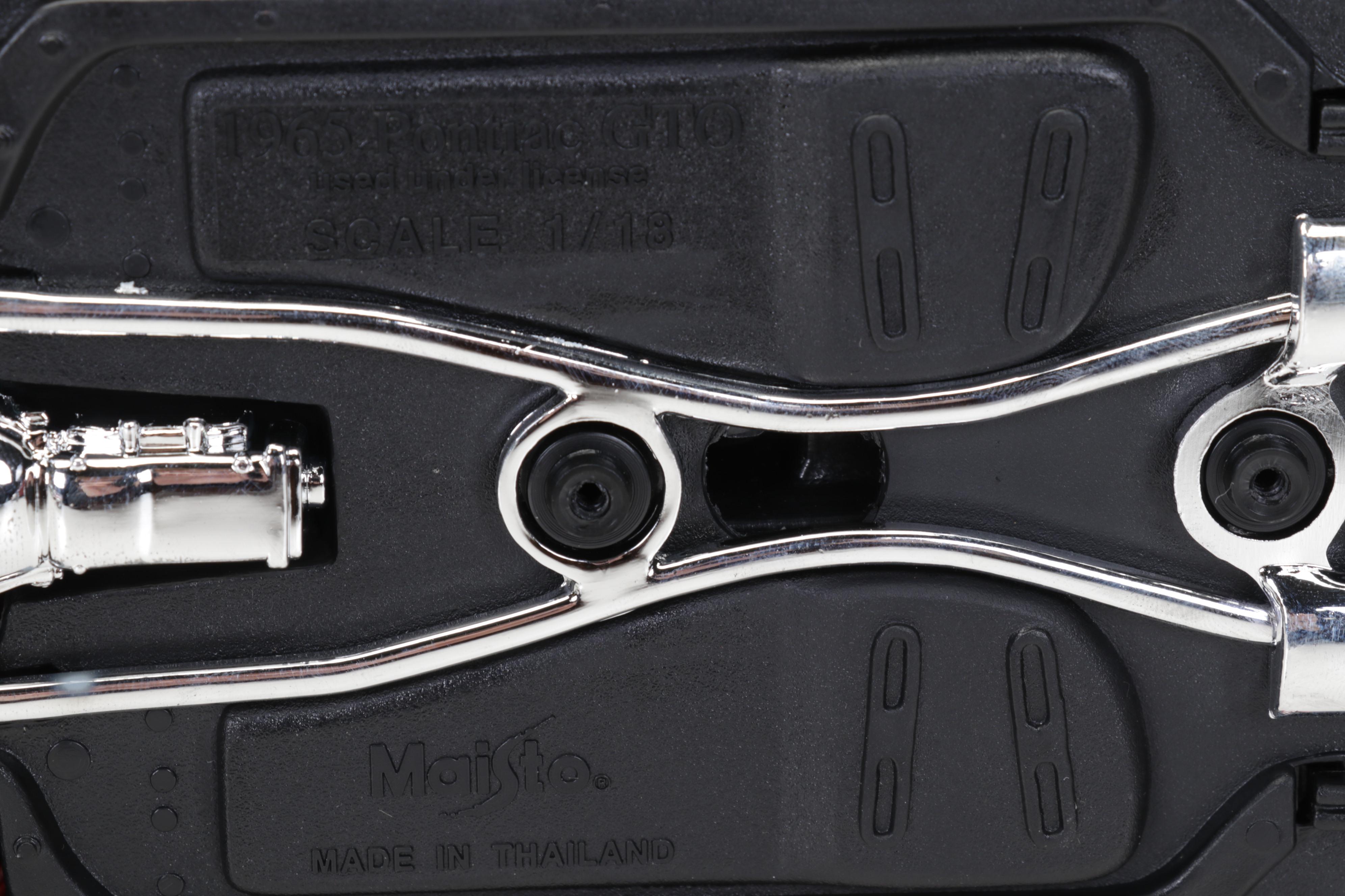 Maisto, Mira, Road Legends and Other Diecast Classic Vehicles