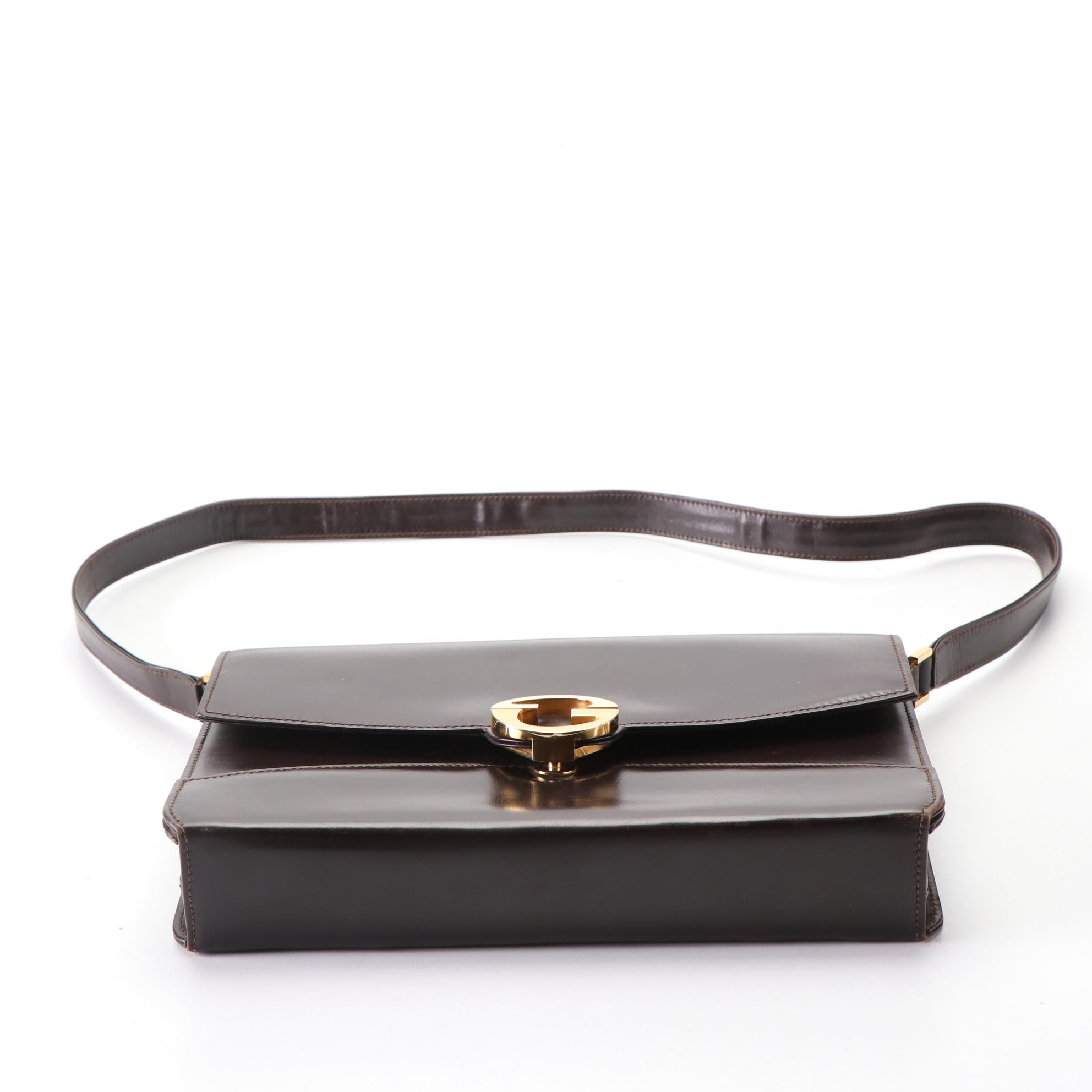 Gucci Flap Front Shoulder Bag in Smooth Leather