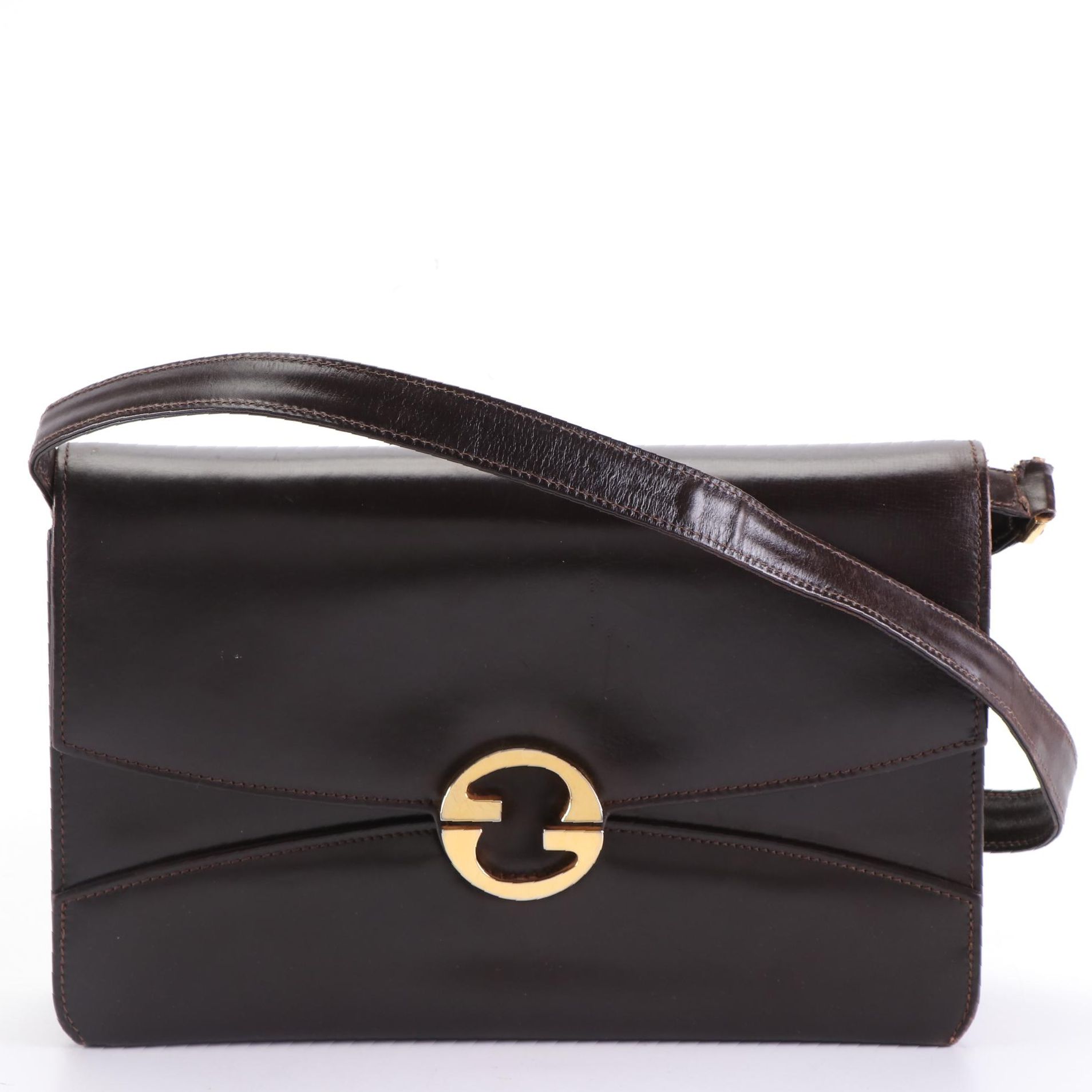 Gucci Flap Front Shoulder Bag in Smooth Leather