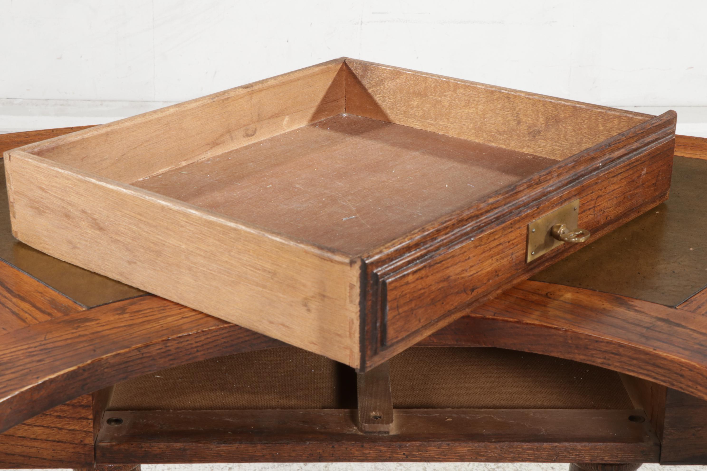 Jacobean Style Oak Drop-Leaf Crescent Hunt Table, Late 20th Century
