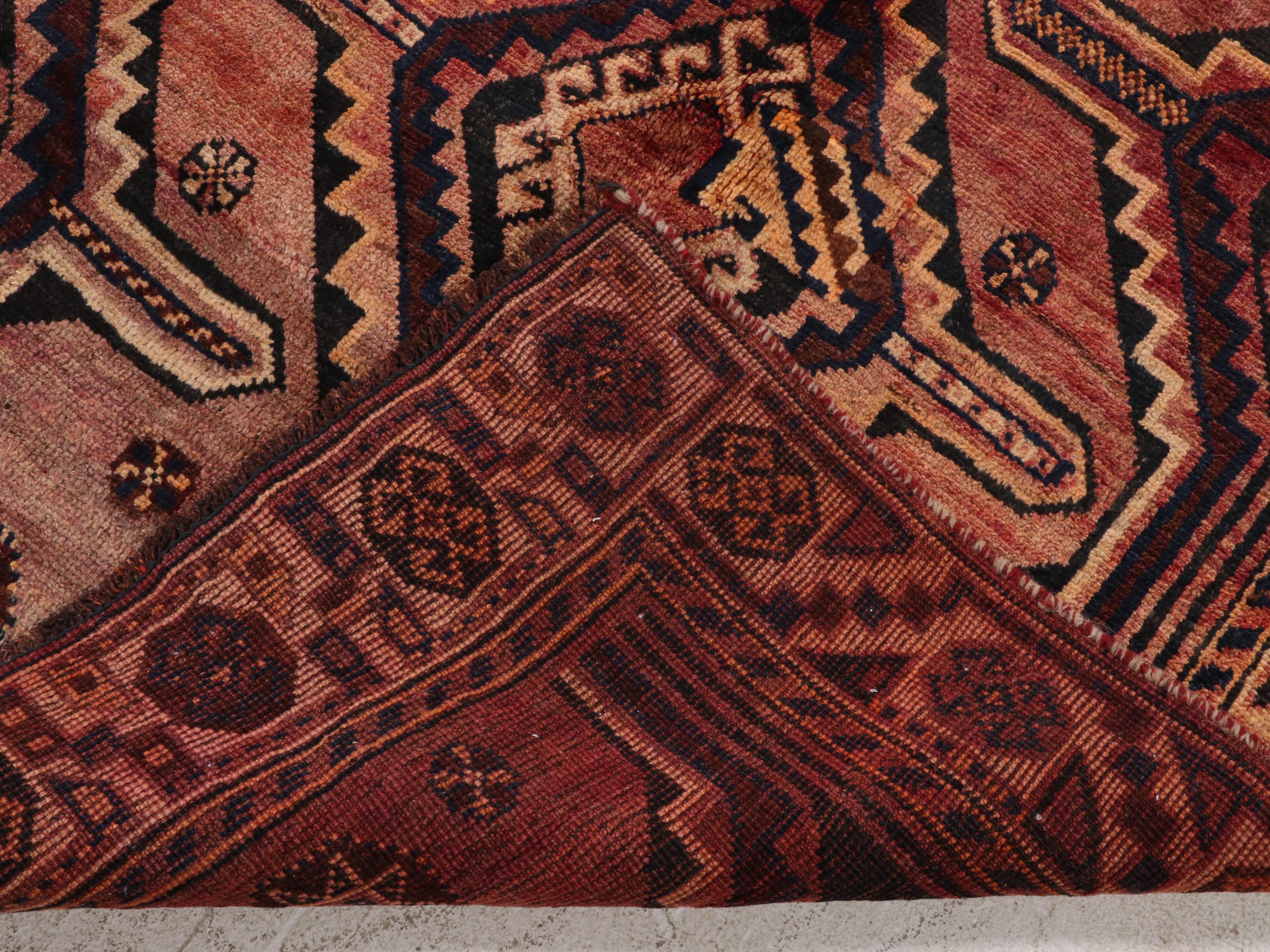 3'11 x 7'4 Hand-Knotted Persian Shiraz Area Rug