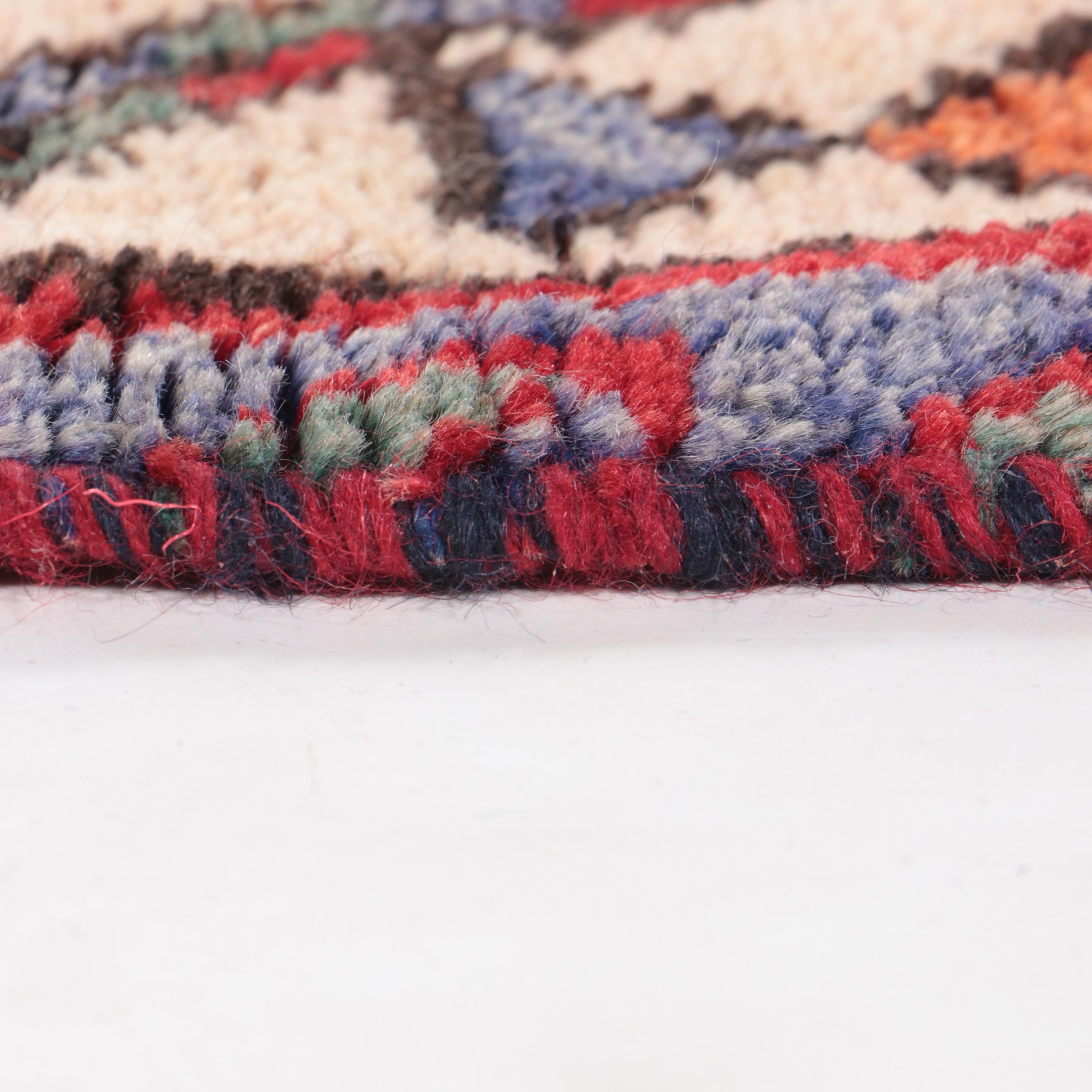 4'1 x 7'4 Hand-Knotted Persian Shiraz Area Rug