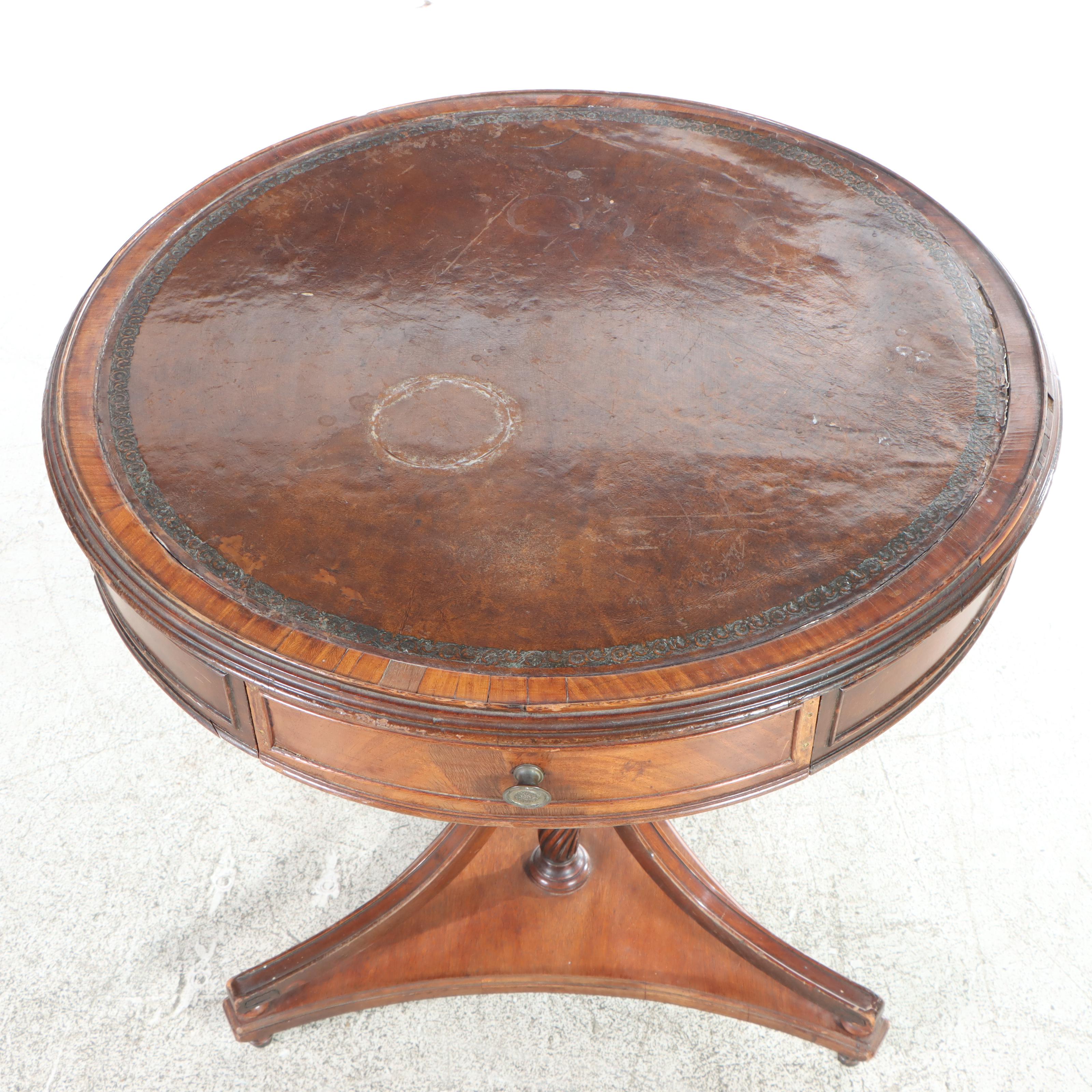 Federal Style Mahogany Circular Center Table