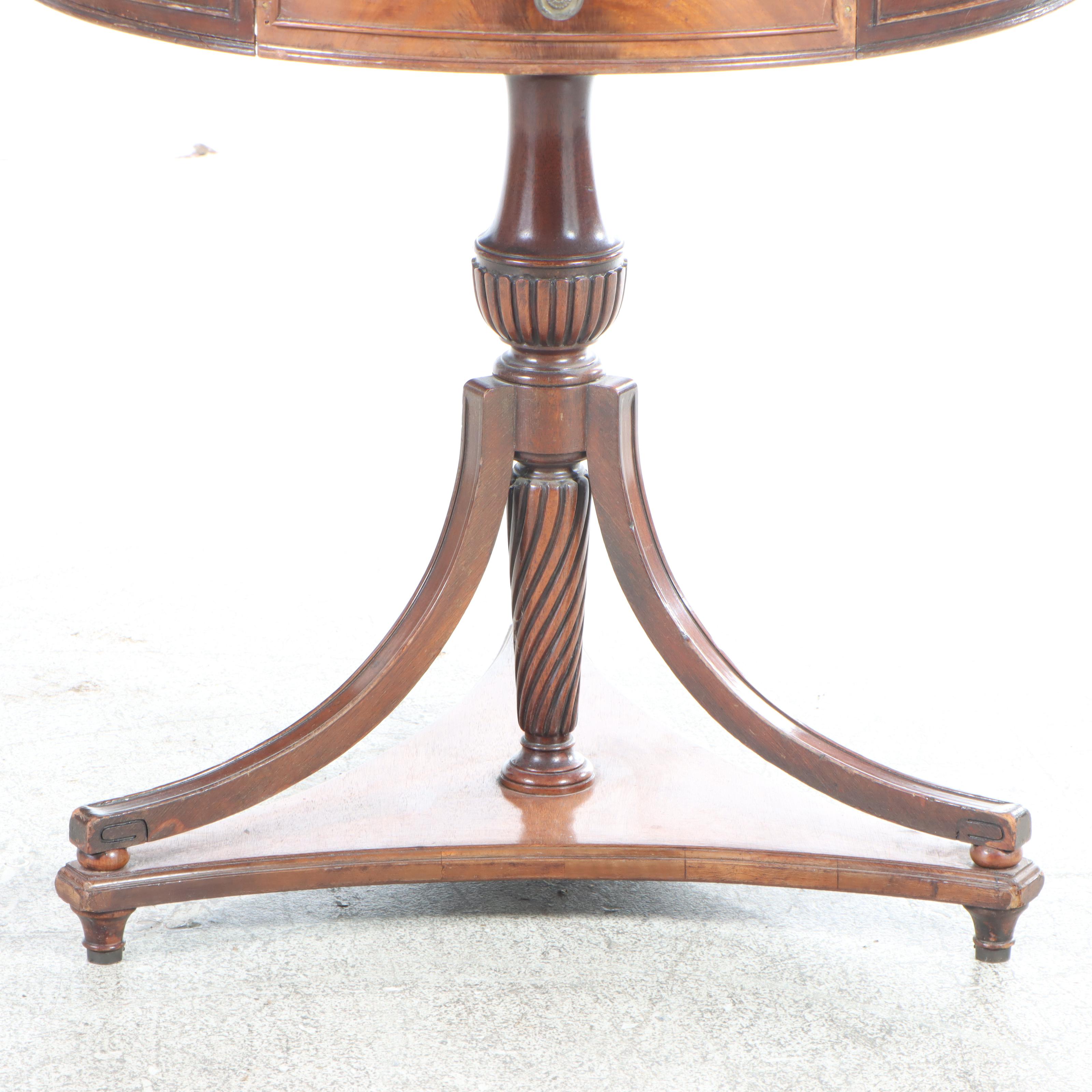 Federal Style Mahogany Circular Center Table