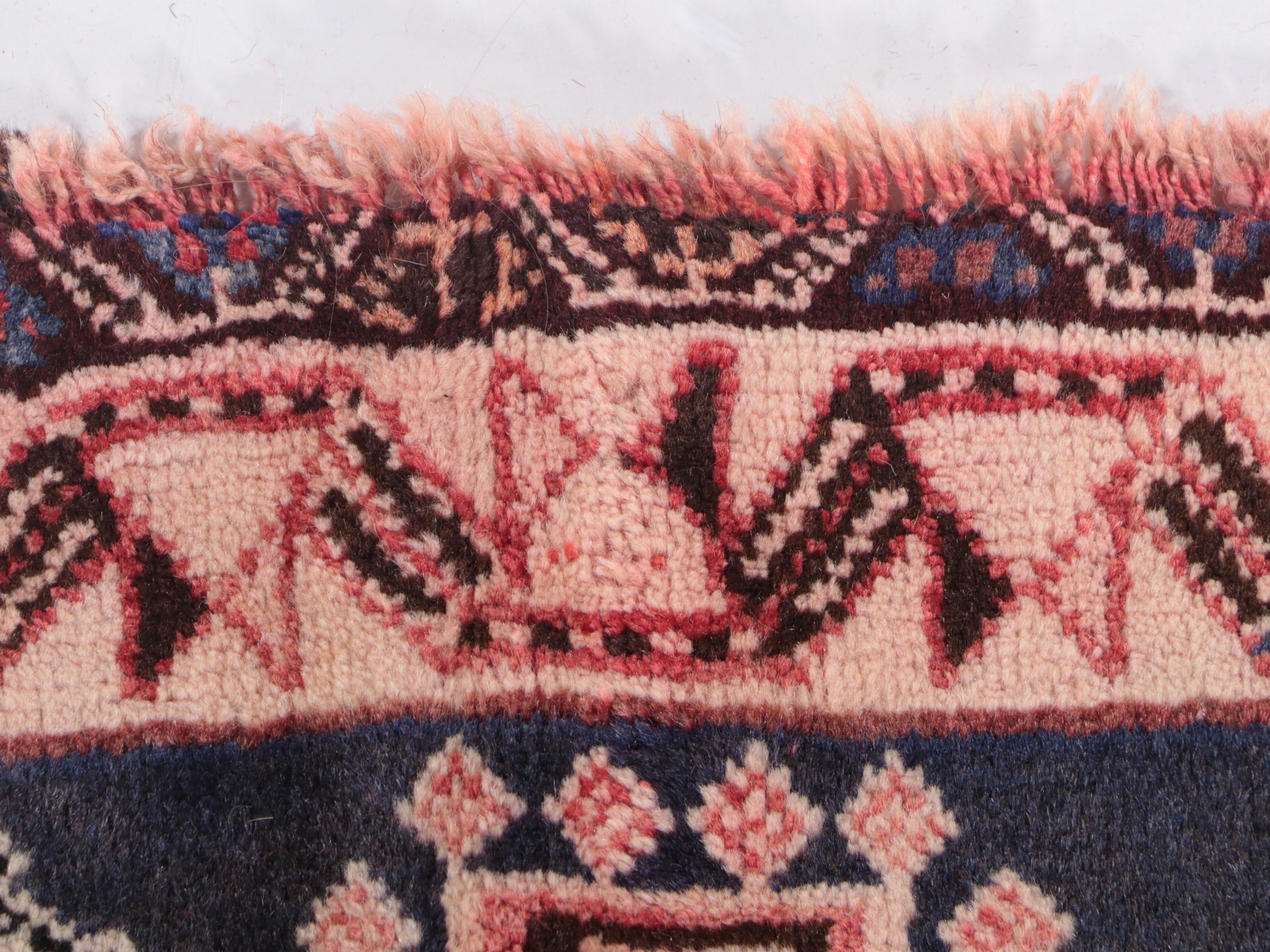 5'8 x 9'4 Hand-Knotted Persian Qashqai Area Rug