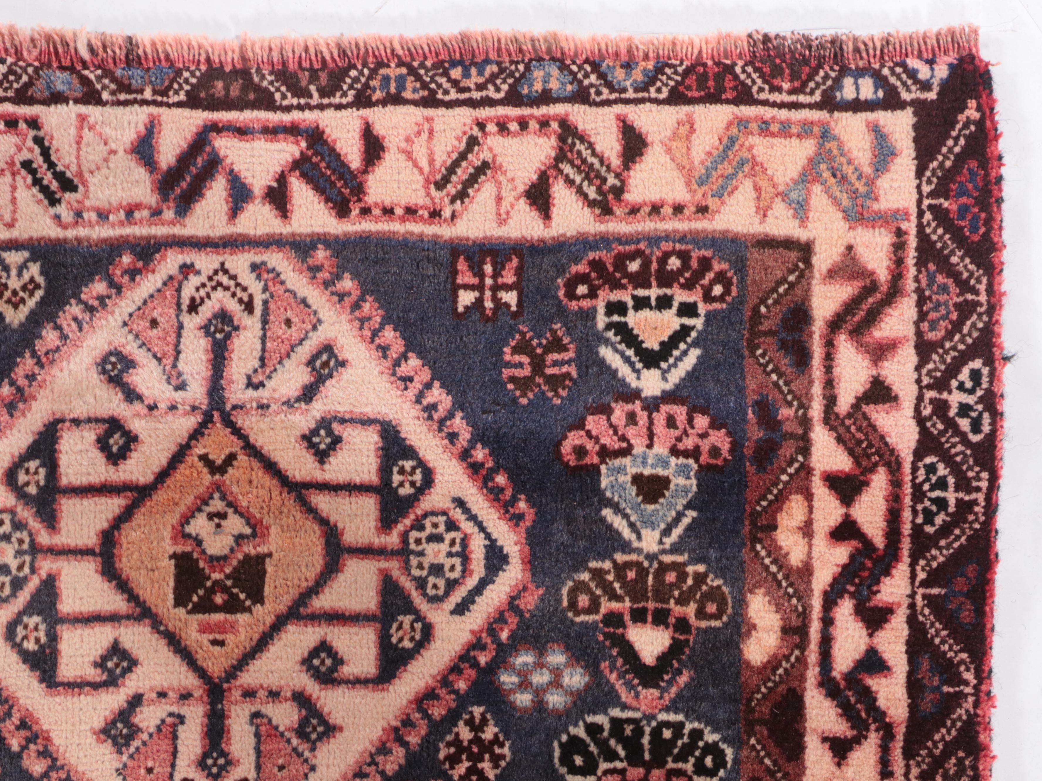 5'8 x 9'4 Hand-Knotted Persian Qashqai Area Rug