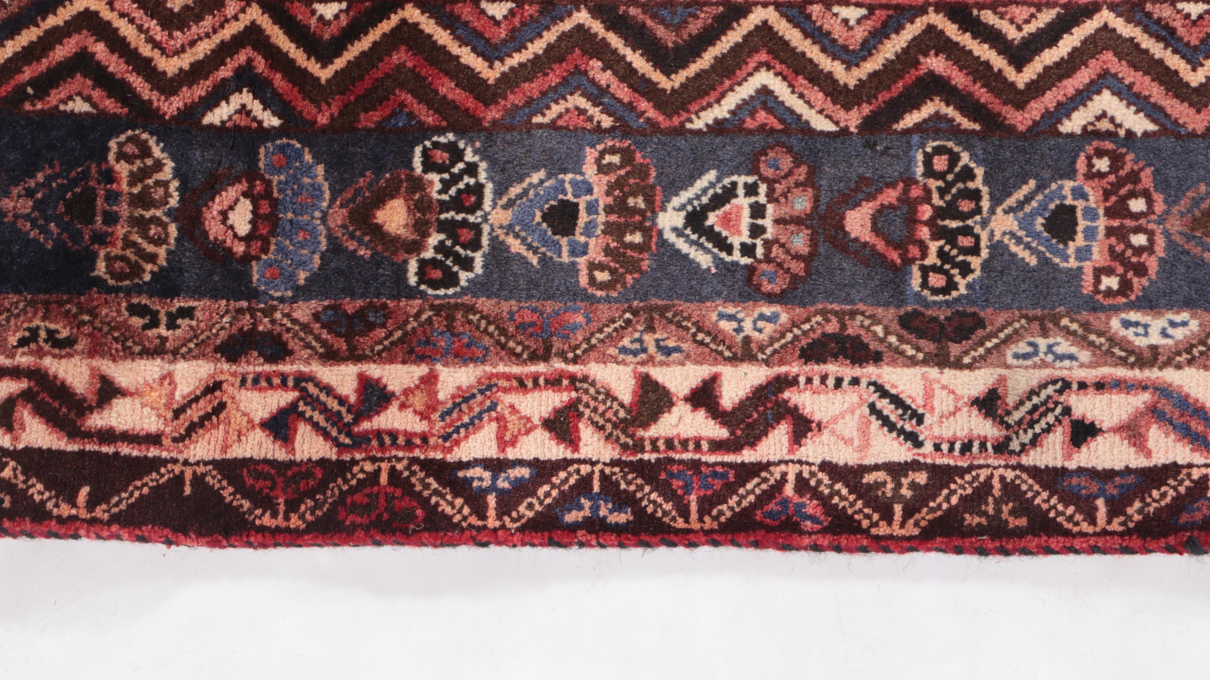 5'8 x 9'4 Hand-Knotted Persian Qashqai Area Rug