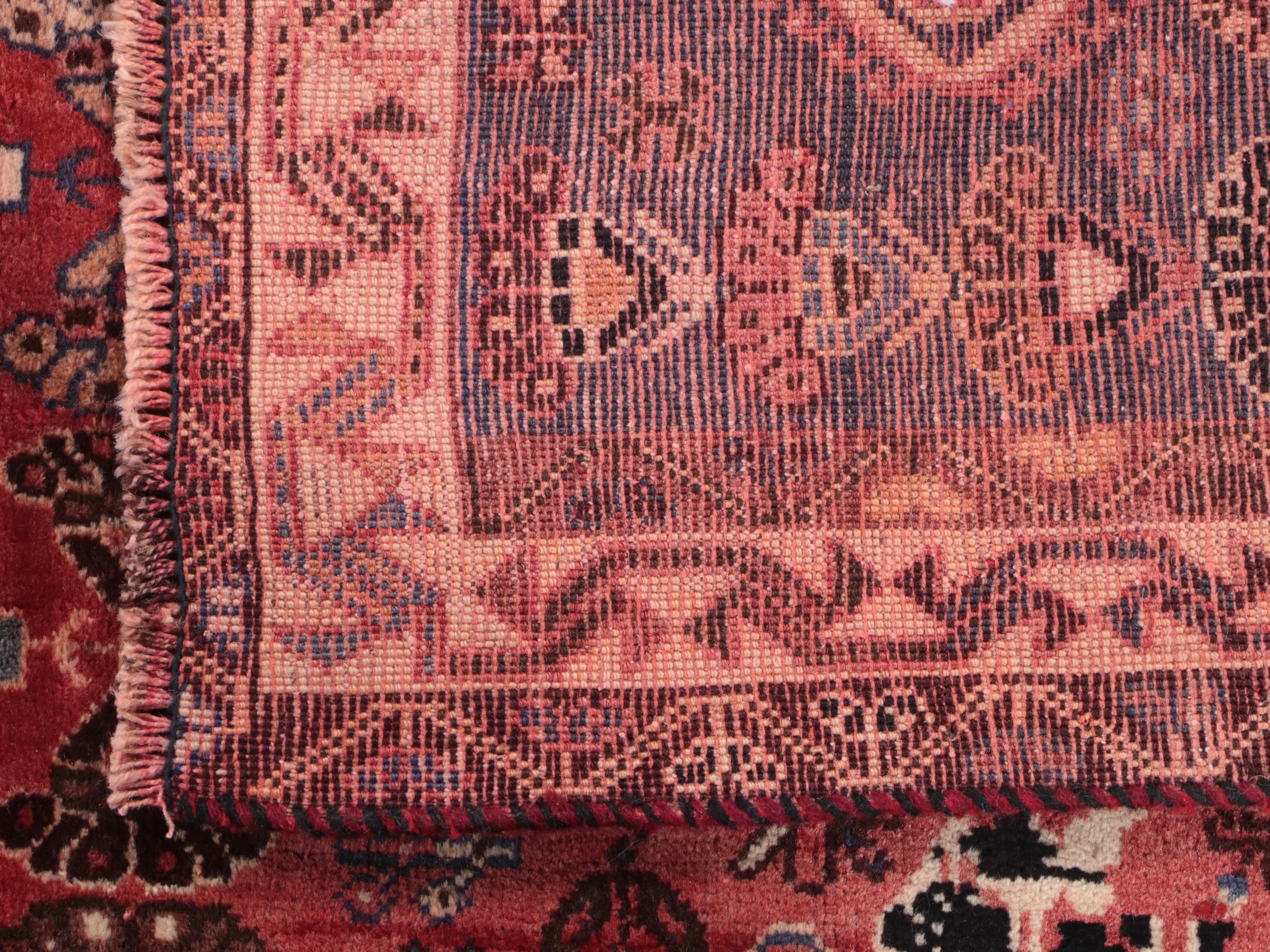 5'8 x 9'4 Hand-Knotted Persian Qashqai Area Rug