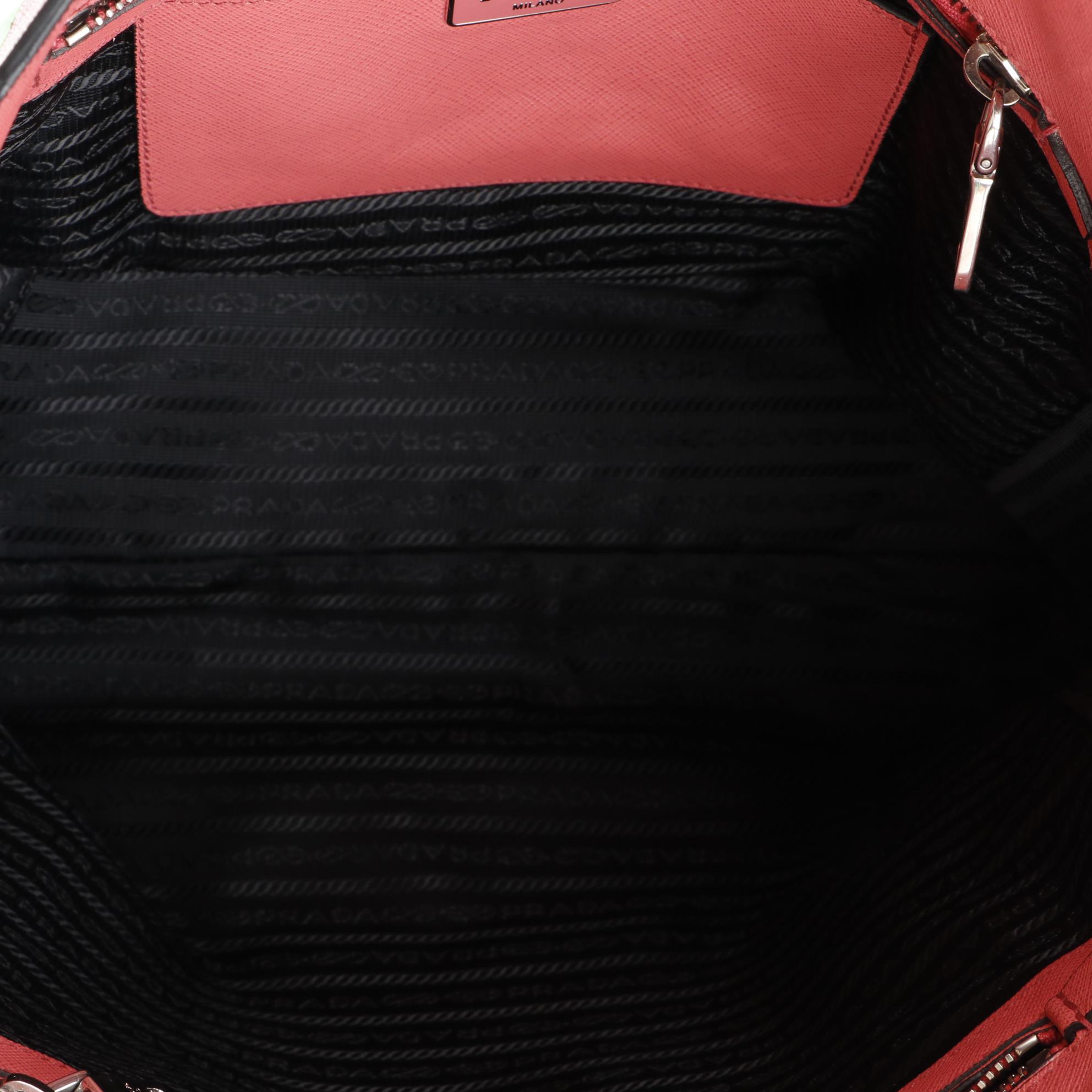 Prada Shopping Medium Tote in Saffiano Leather