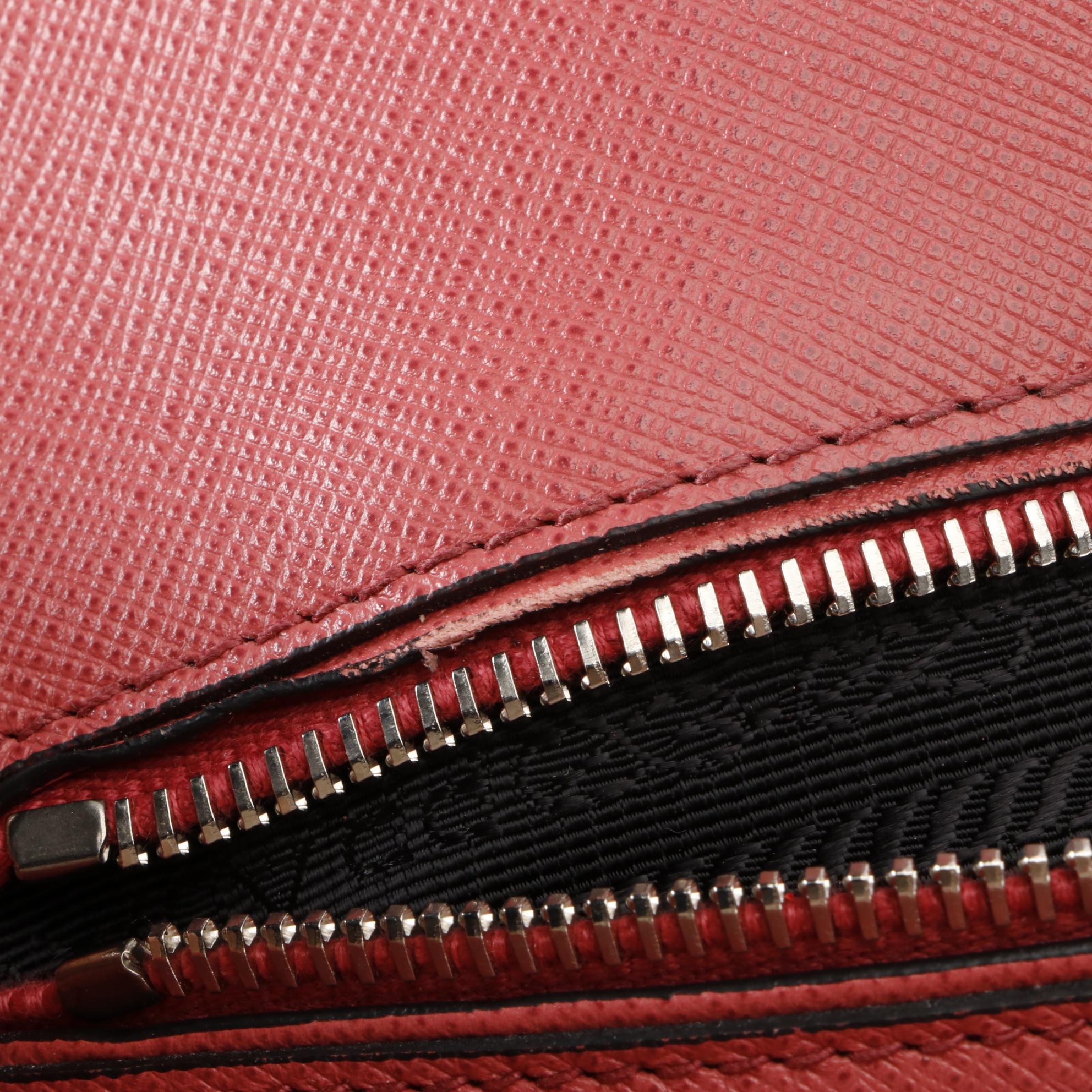 Prada Shopping Medium Tote in Saffiano Leather