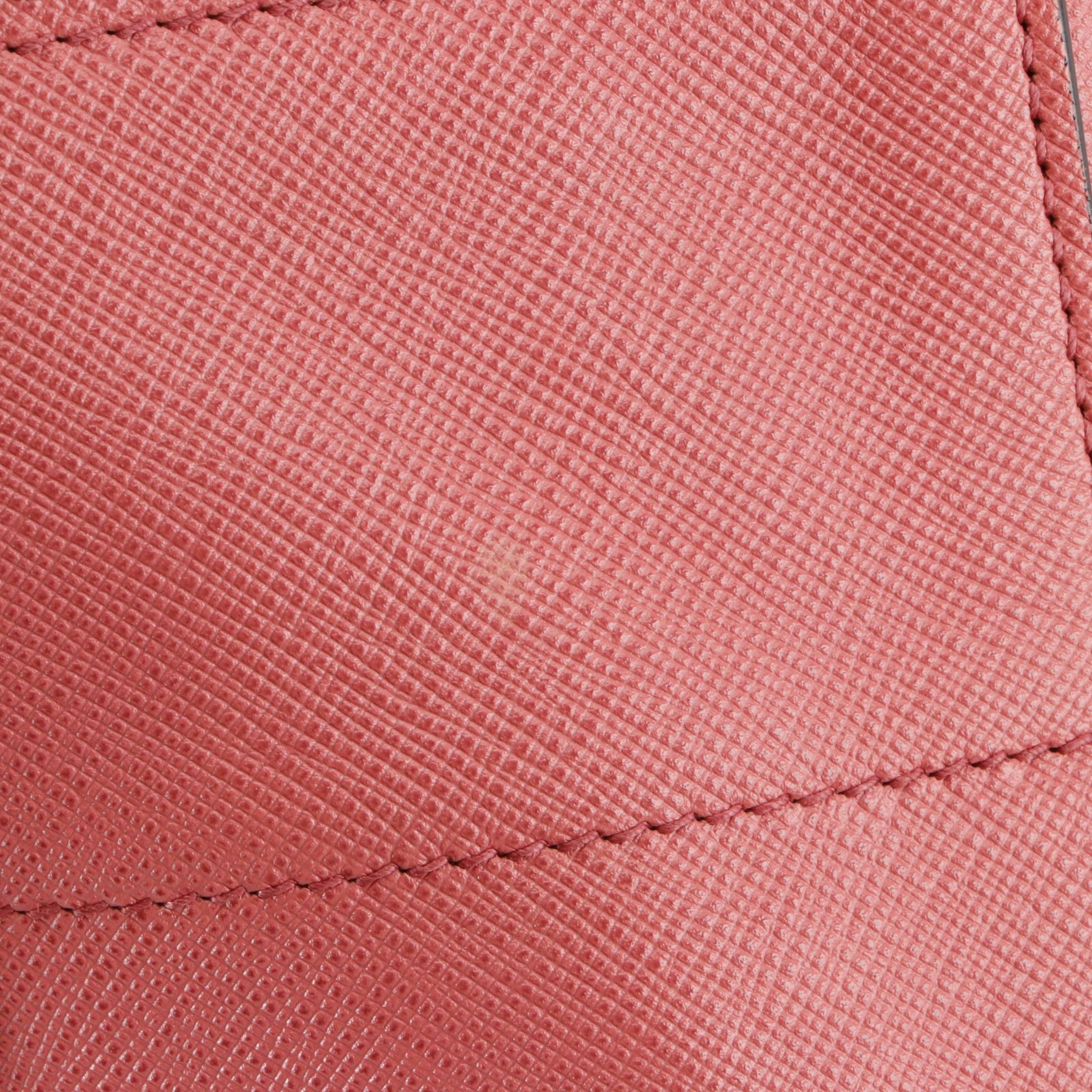 Prada Shopping Medium Tote in Saffiano Leather