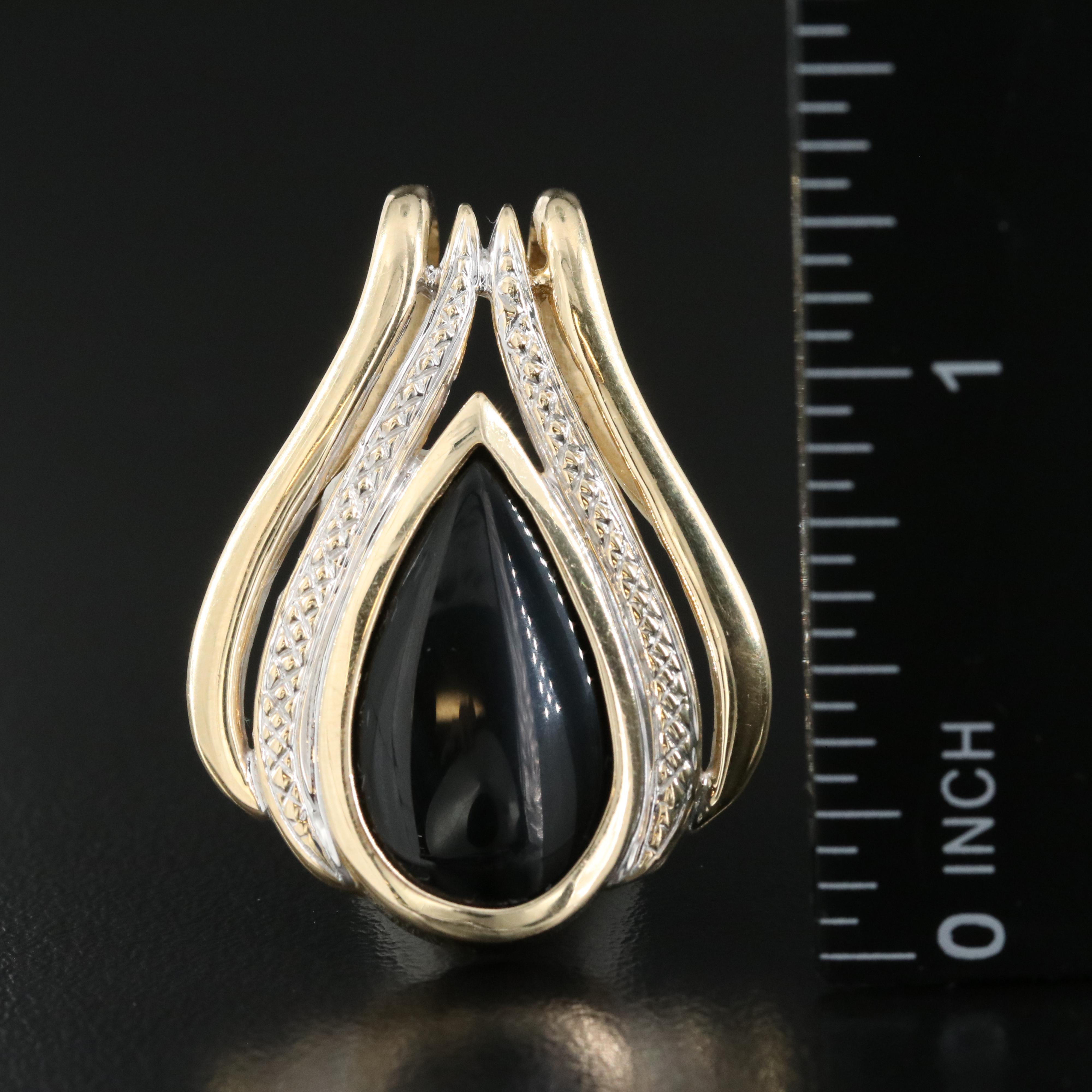 14K Black Onyx Pendant