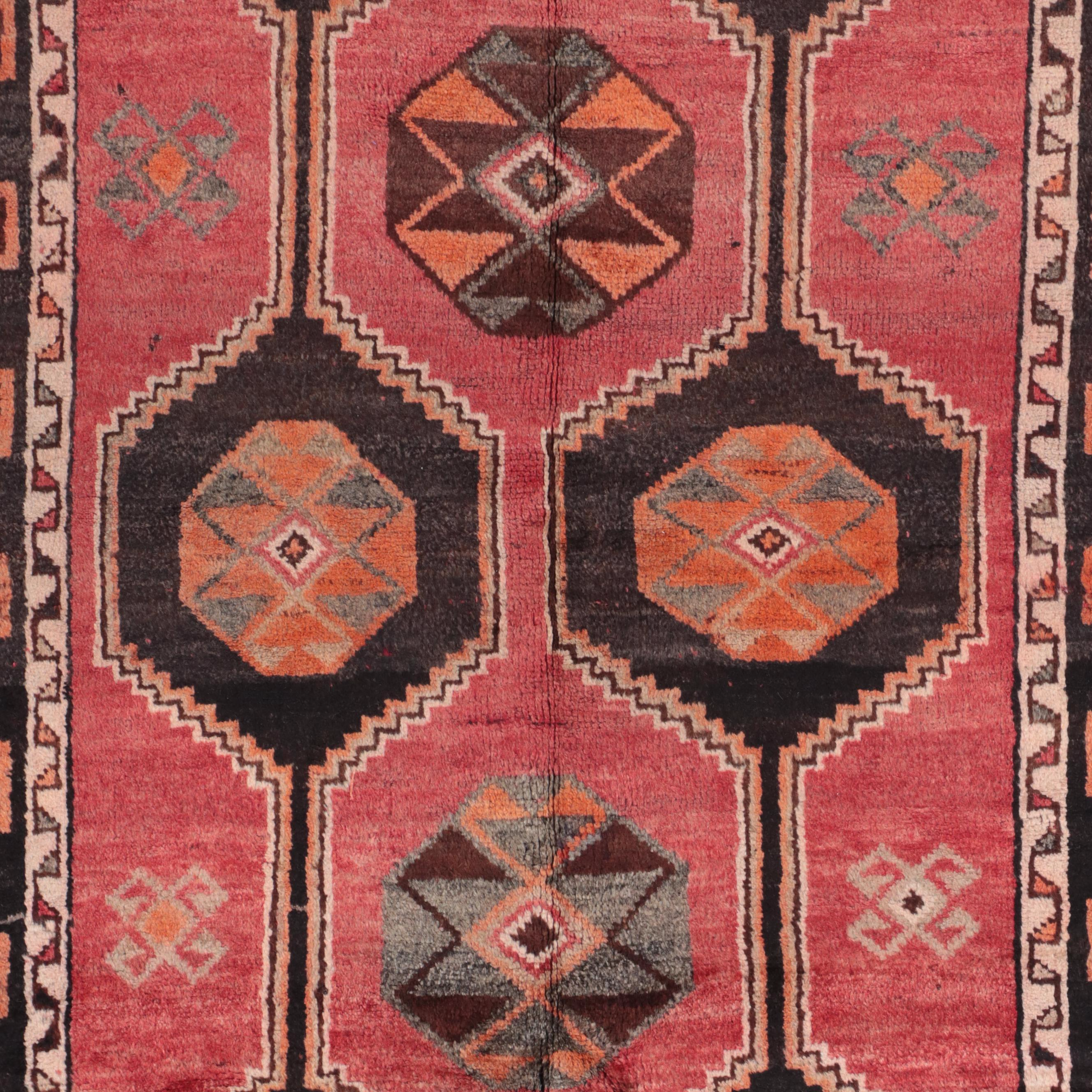 4'8 x 9'6 Hand-Knotted Caucasian Borchaly Area Rug