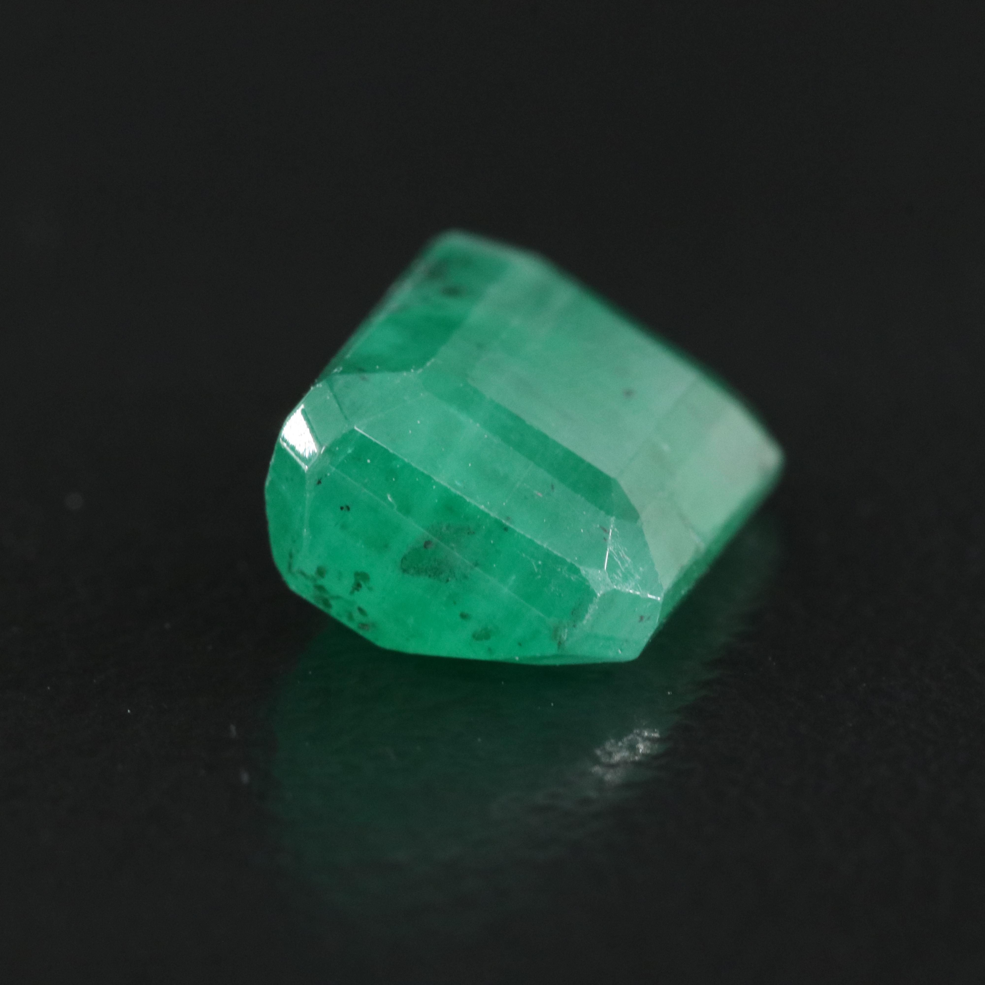 Loose 2.60 CT Emerald