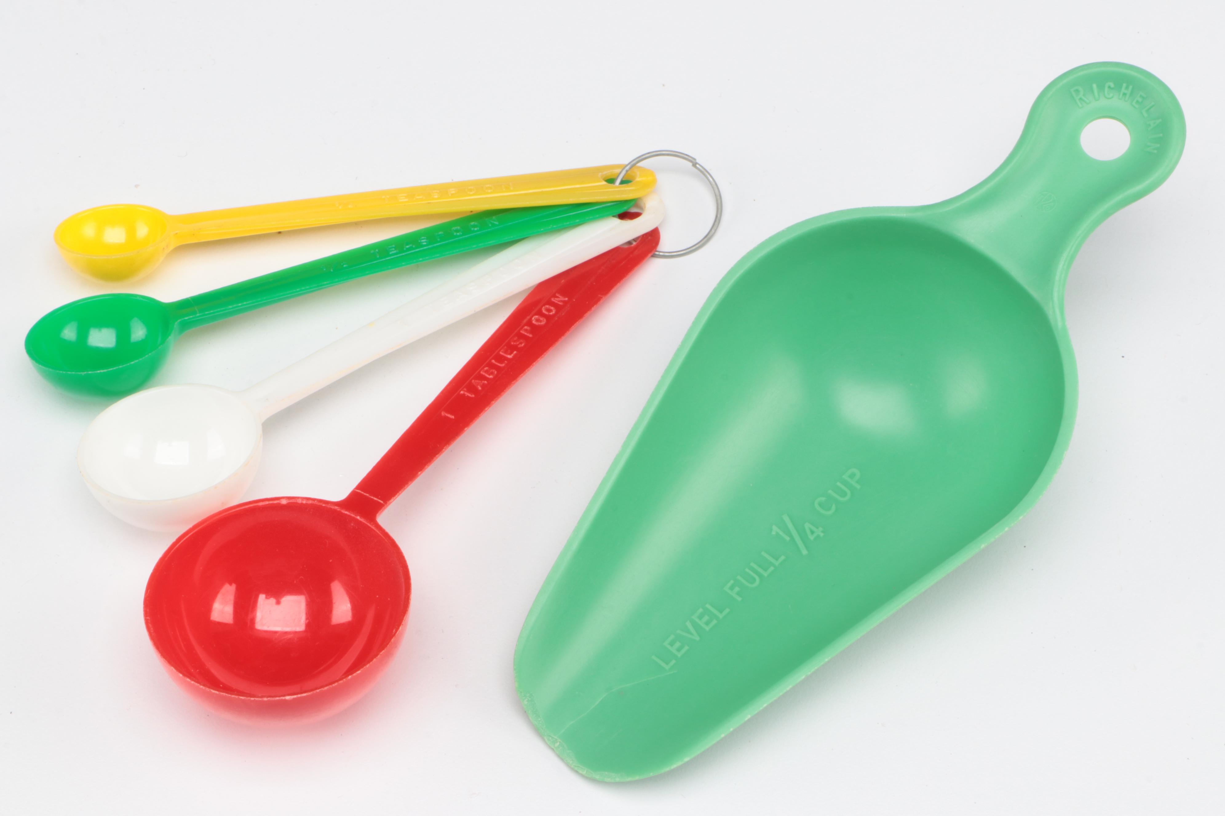 T & S Handimade Measuring Cup with Beater Attachment with Other Uranium Glass