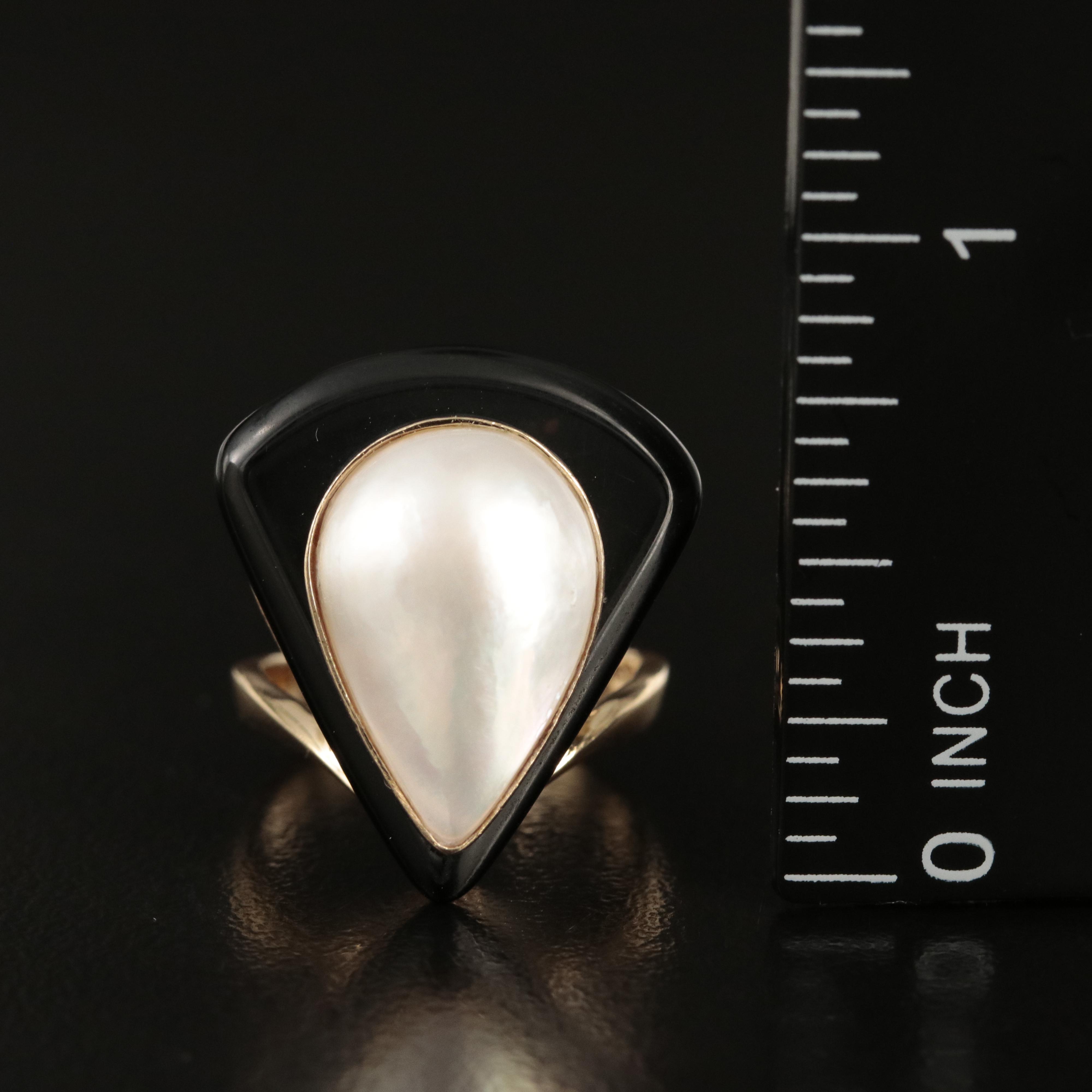 14K Black Onyx Slice and Mabé Pearl Ring