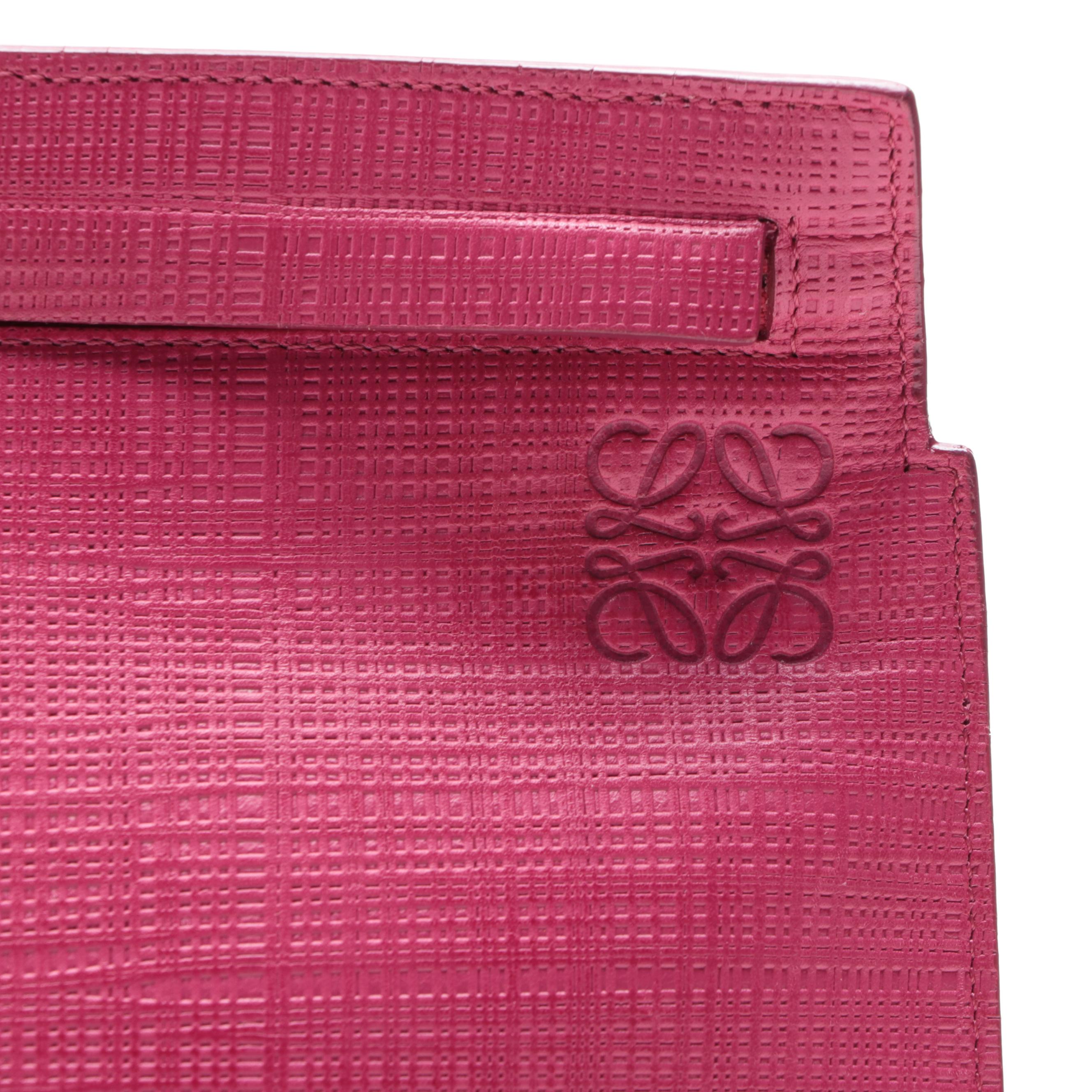 Loewe Anagram Clutch in Textured Leather