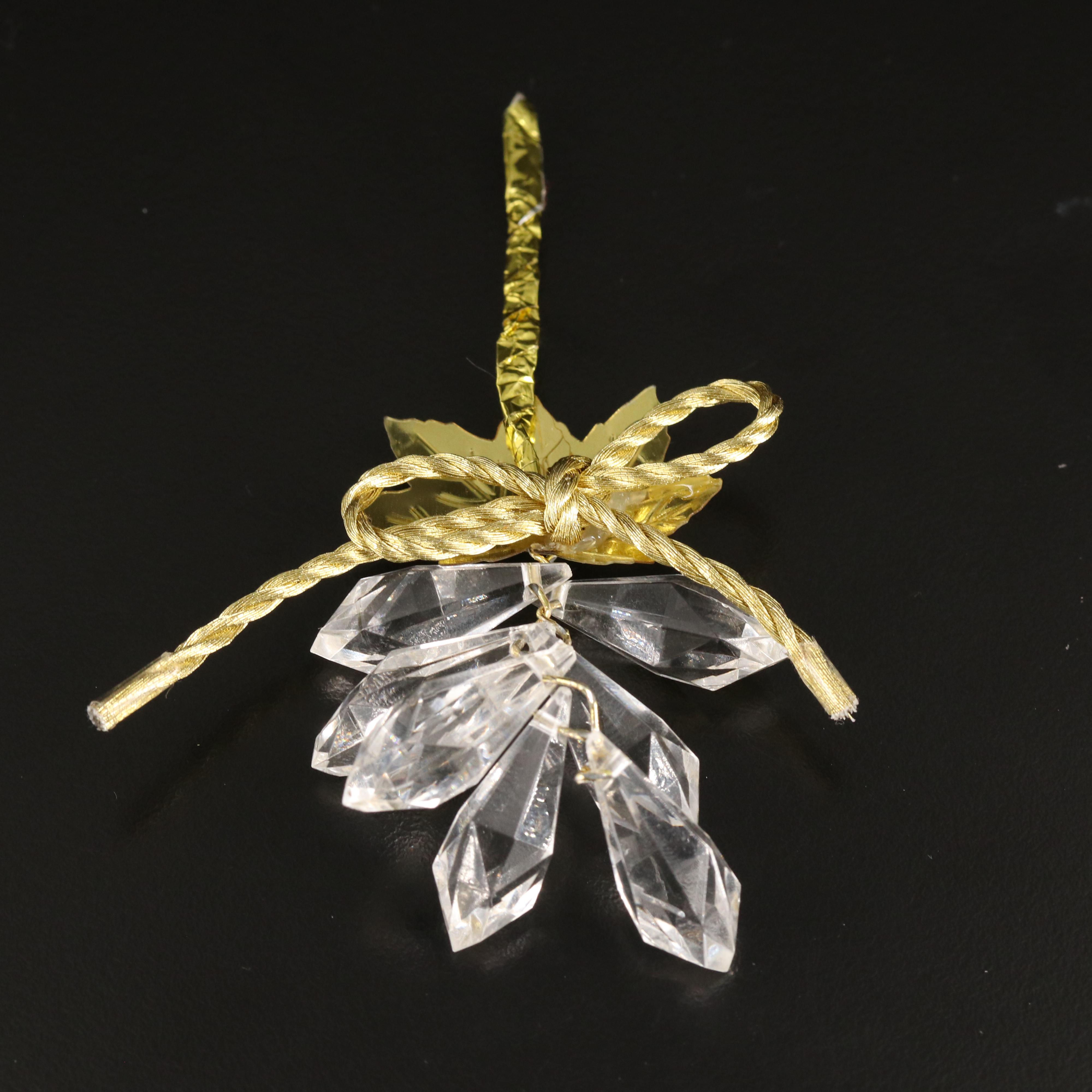 Resin Cluster and Leaf Ornament