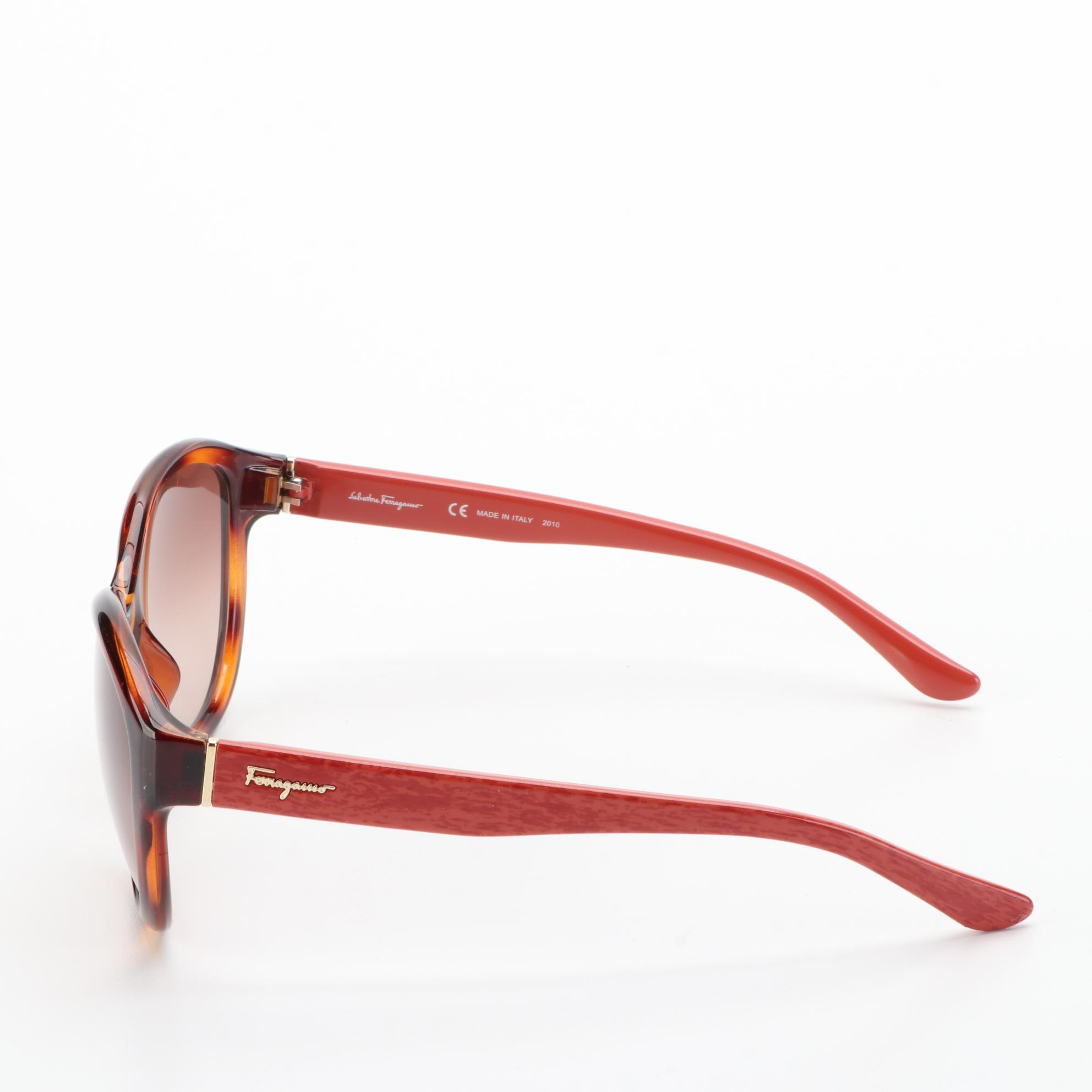 Salvatore Ferragamo SF717S Sunglasses with Case