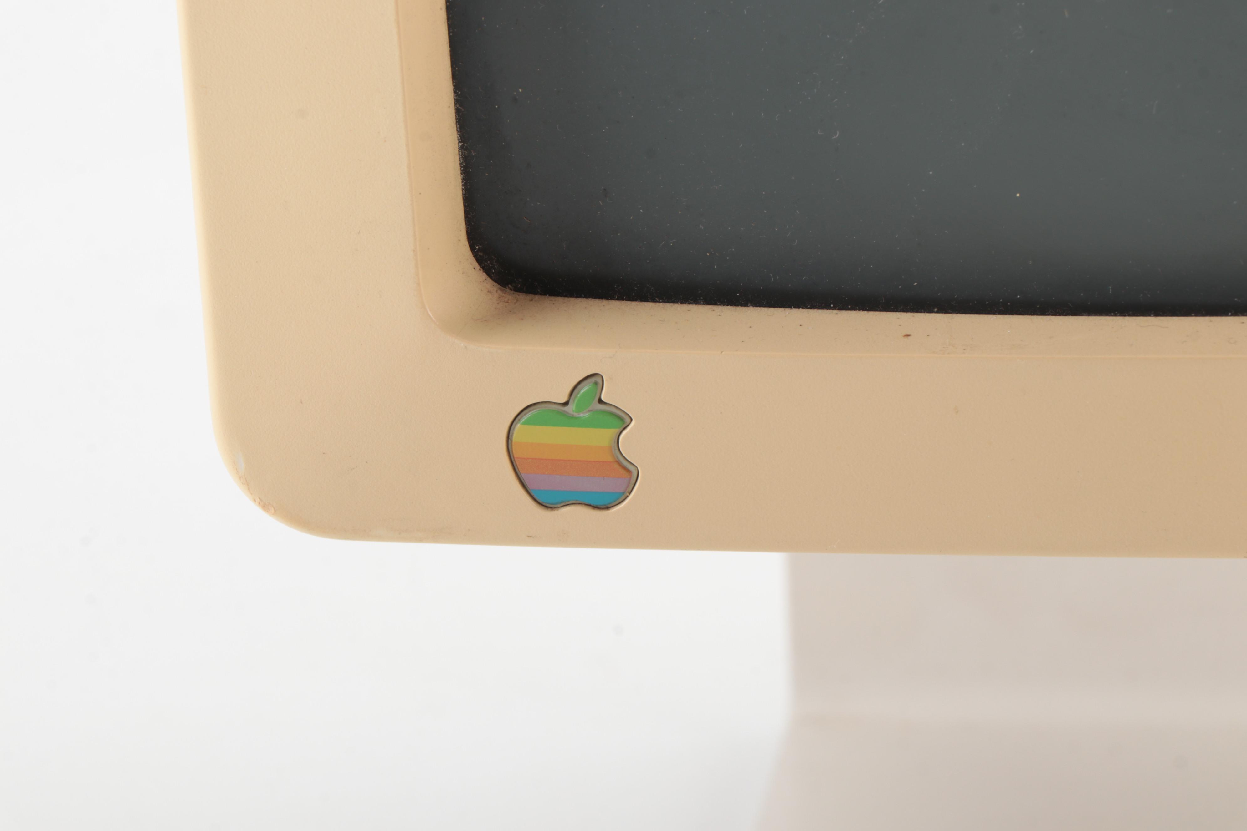 Apple G090S Computer Monitor, Circa 1984