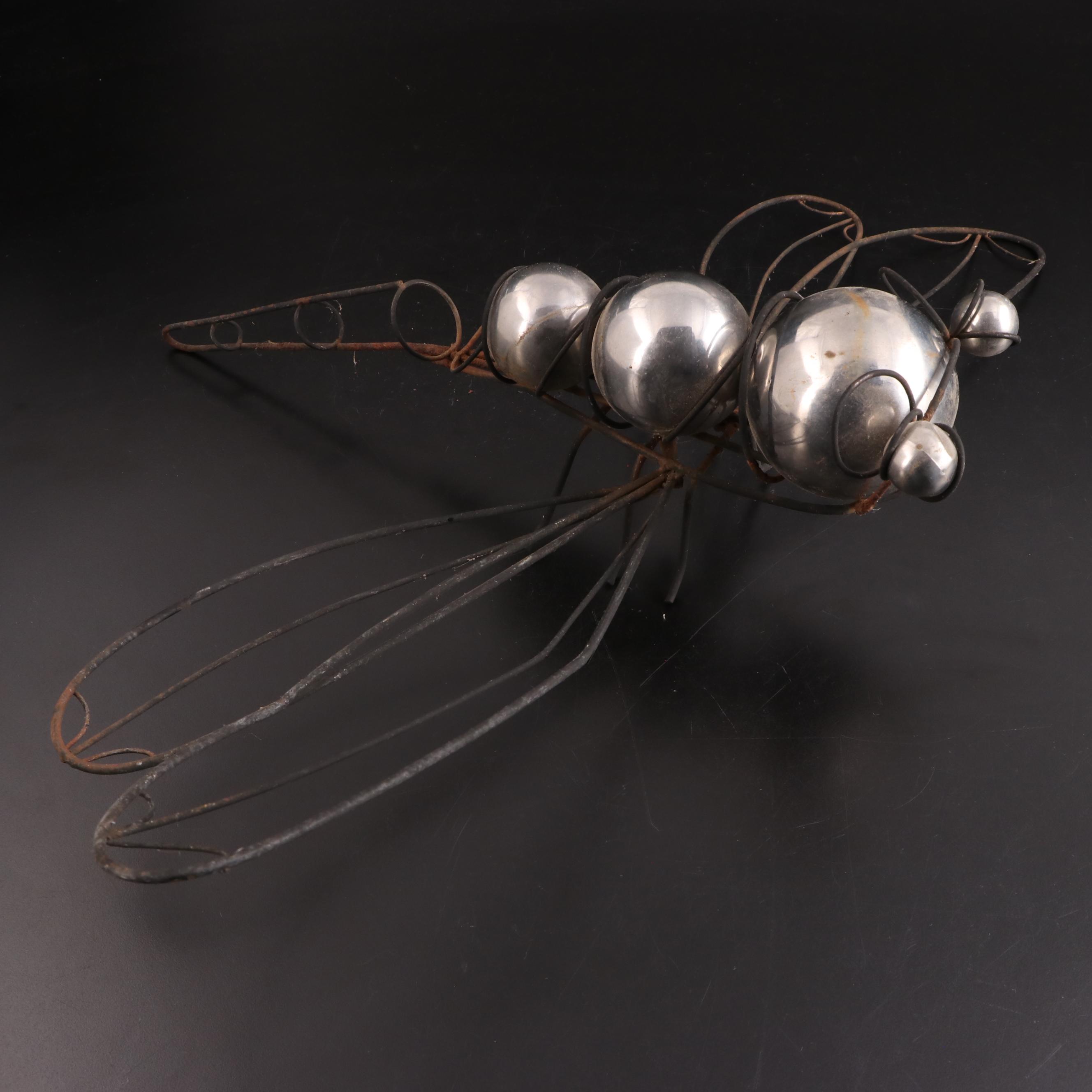 Wire-Wrapped Mirrored Orb Fly and Dragonfly Outdoor Décor