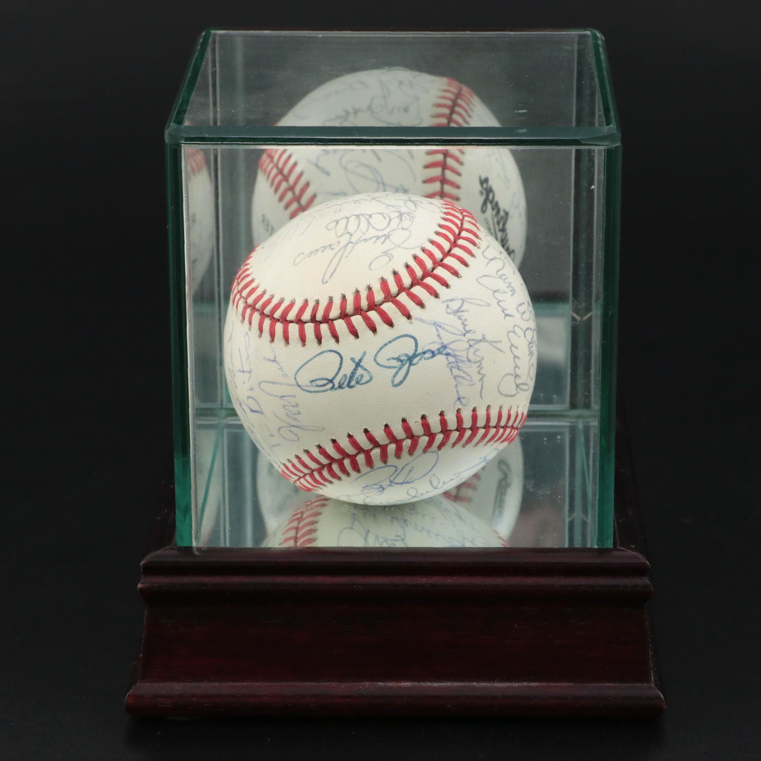 1988 Cincinnati Reds Team Signed Rawlings Baseball Including Rose, Larkin, Perez