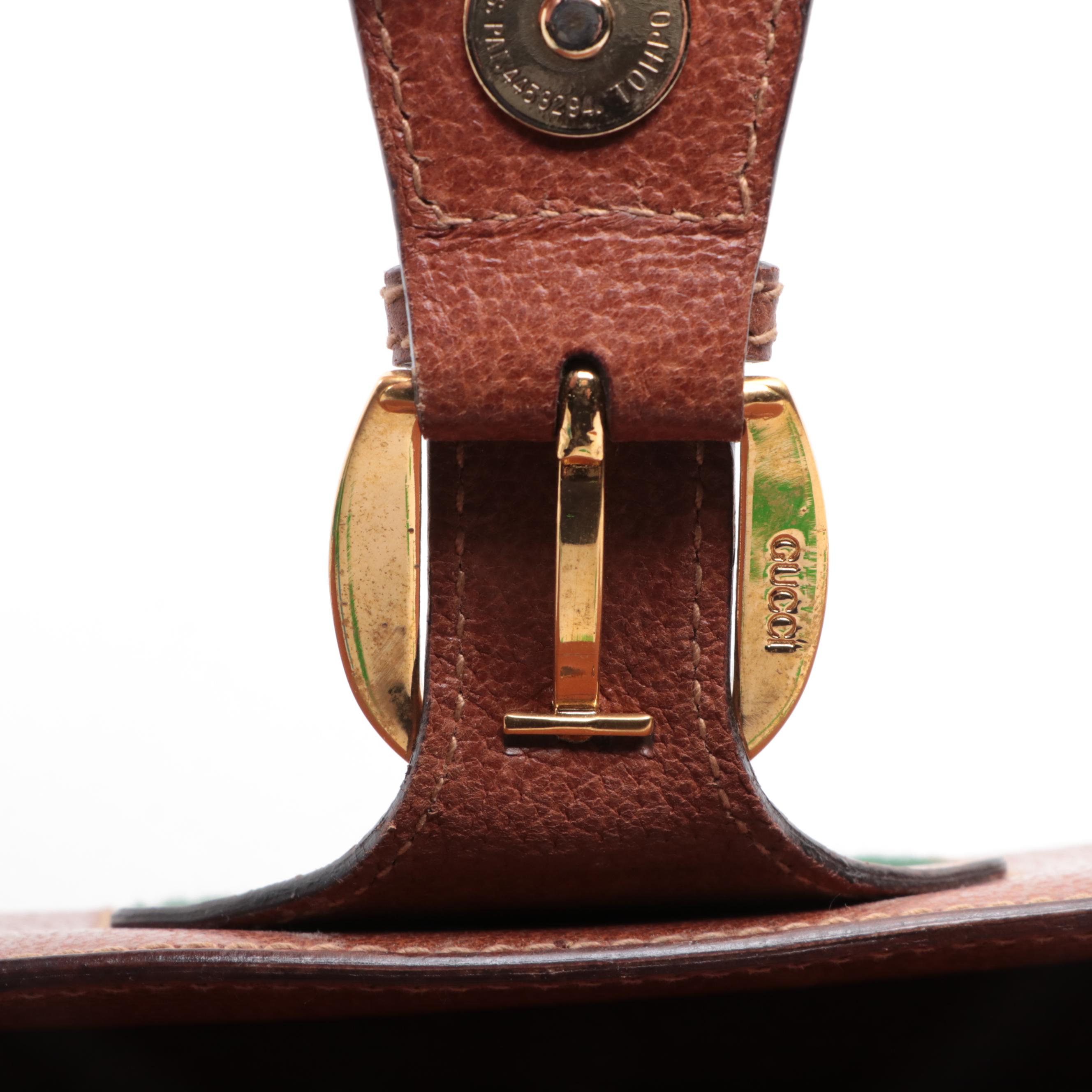 Gucci Web Clutch in Leather