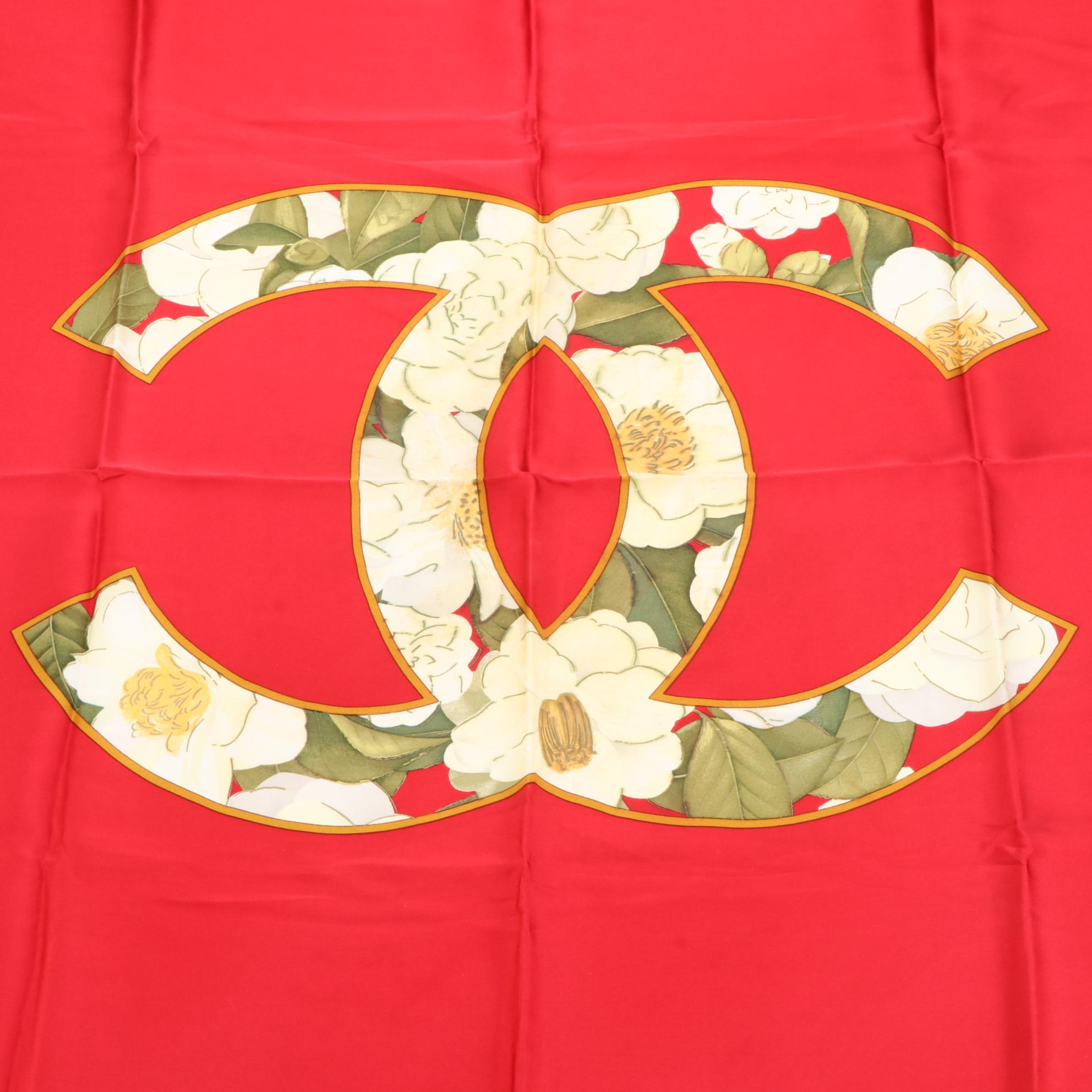 Chanel Scarf 90 in CC and Chain Printed Silk