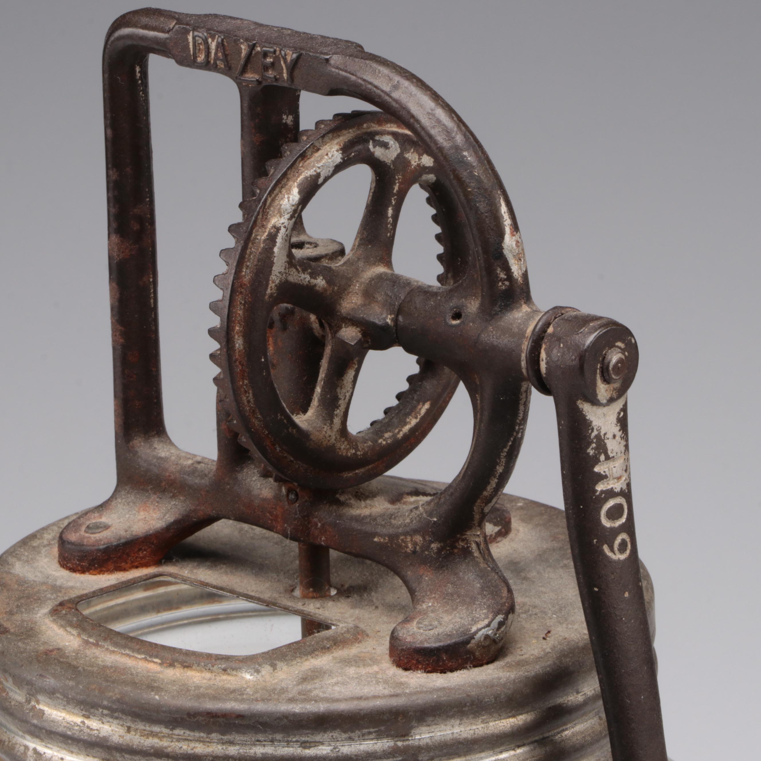 Dazey No 60 Churn Glass Butter Churn, Early to Mid 20th Century