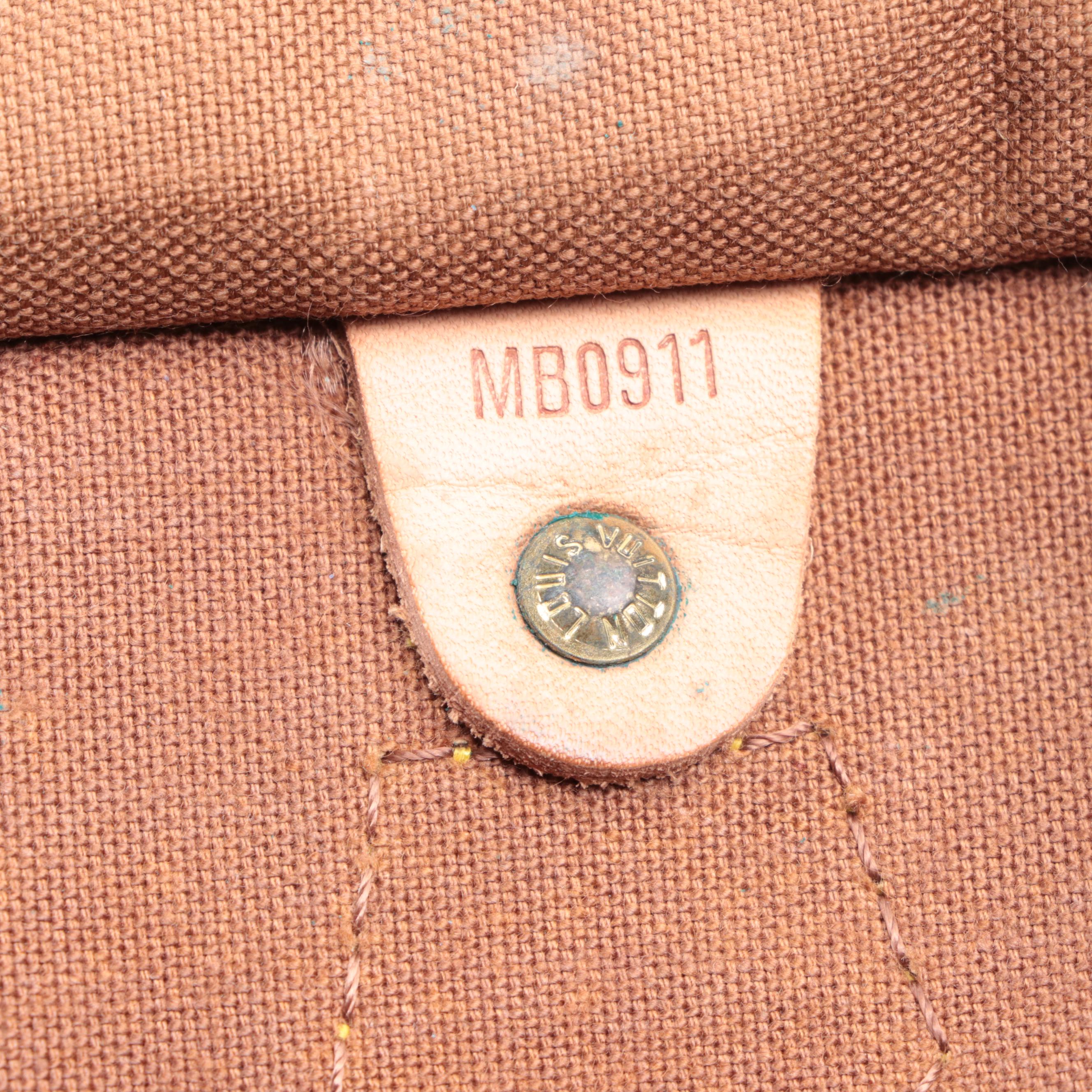 Louis Vuitton Speedy 40 in Monogram Canvas and Vachetta Leather