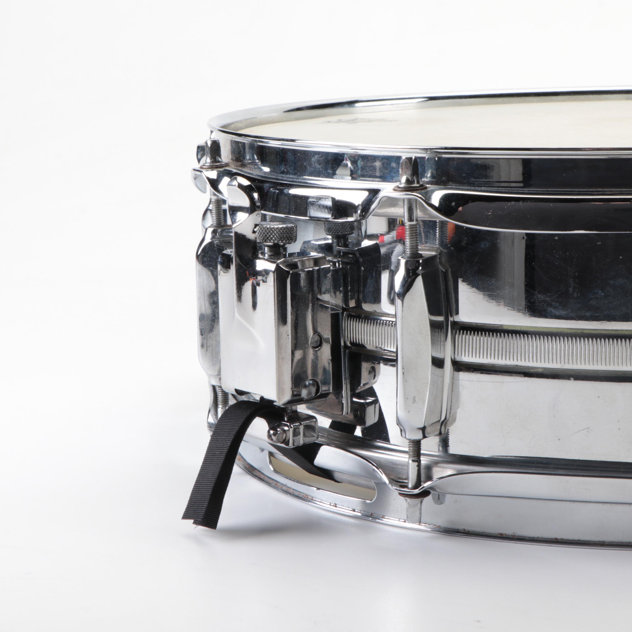 Evans Snare Drum With Remo Weatherking Head, Ludwig Case