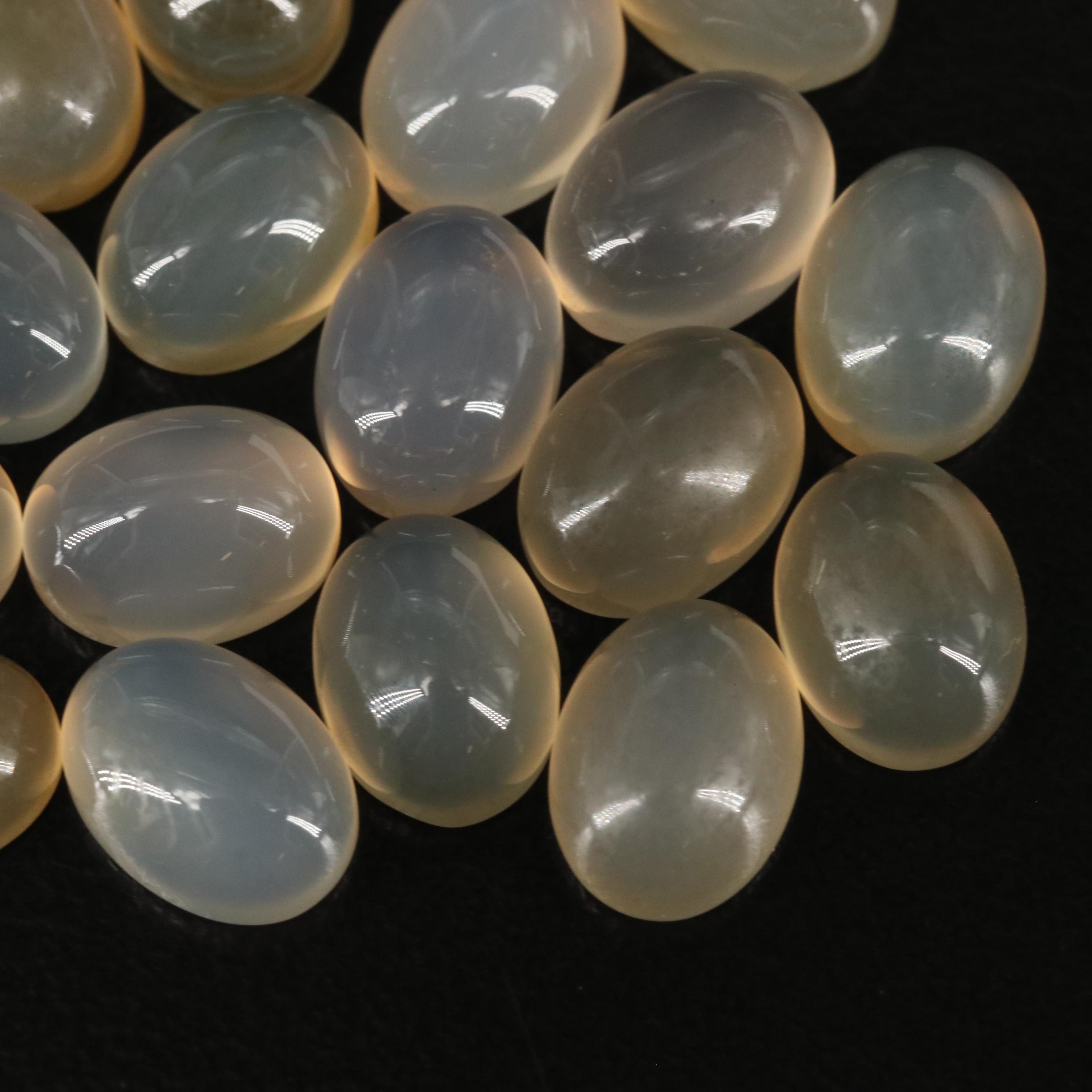 Loose 28.73 CTW Moonstone